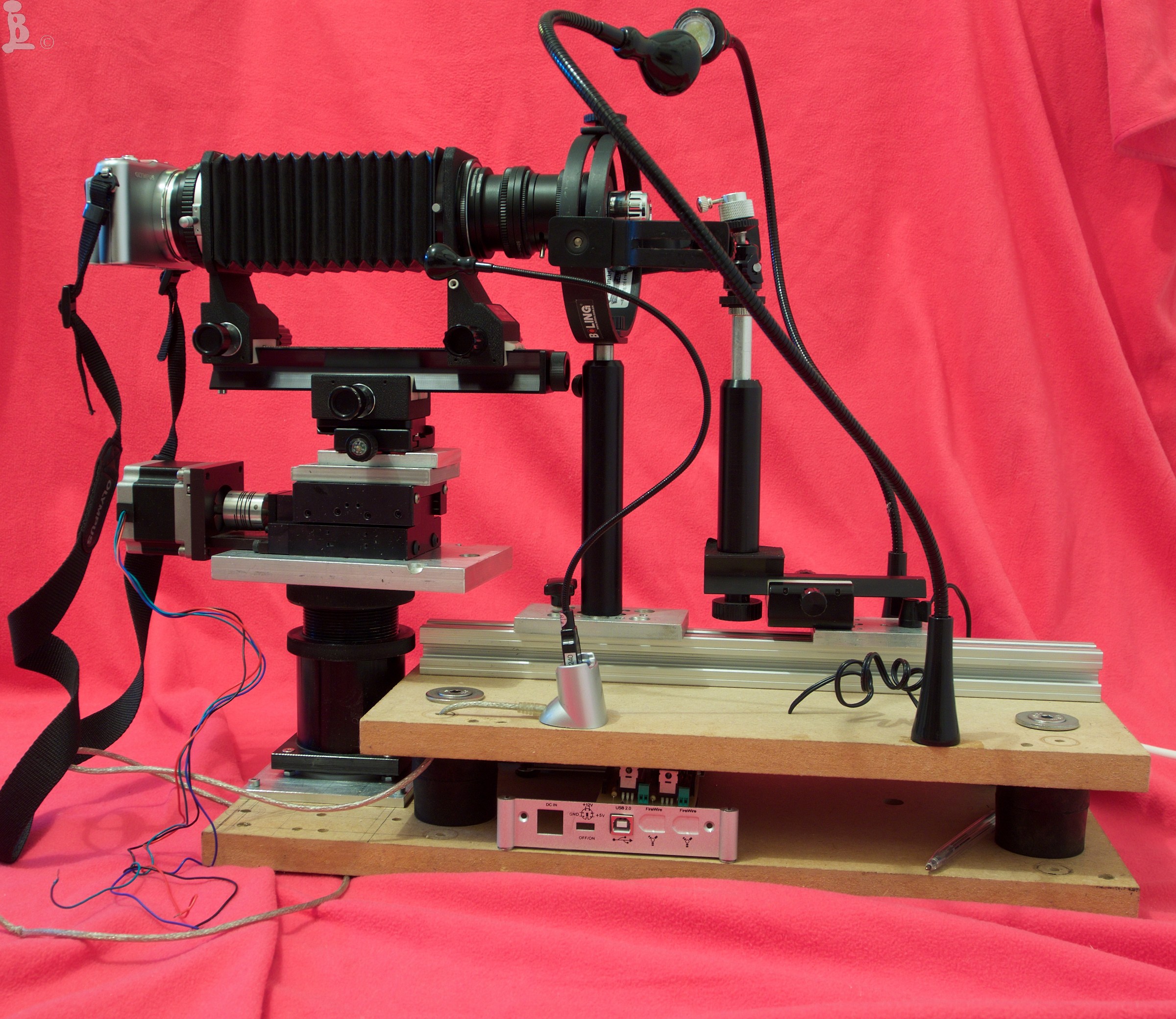 Banco focus stacking motorizzato