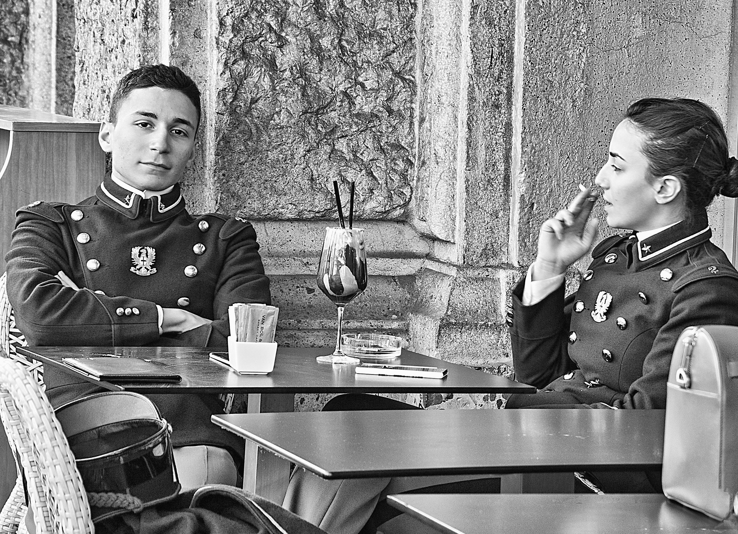 Occhi dolci in divisa