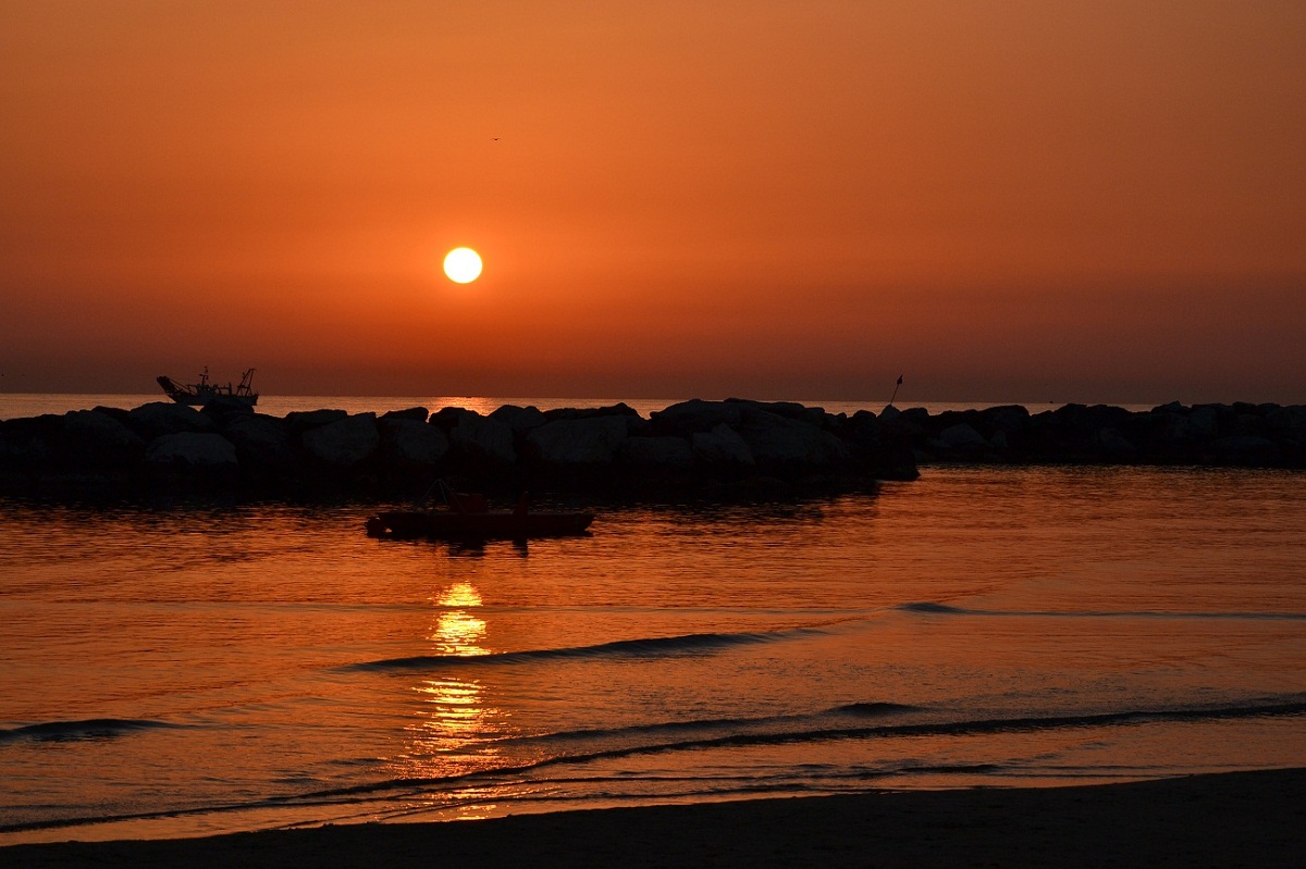 sunrise tower pedrera