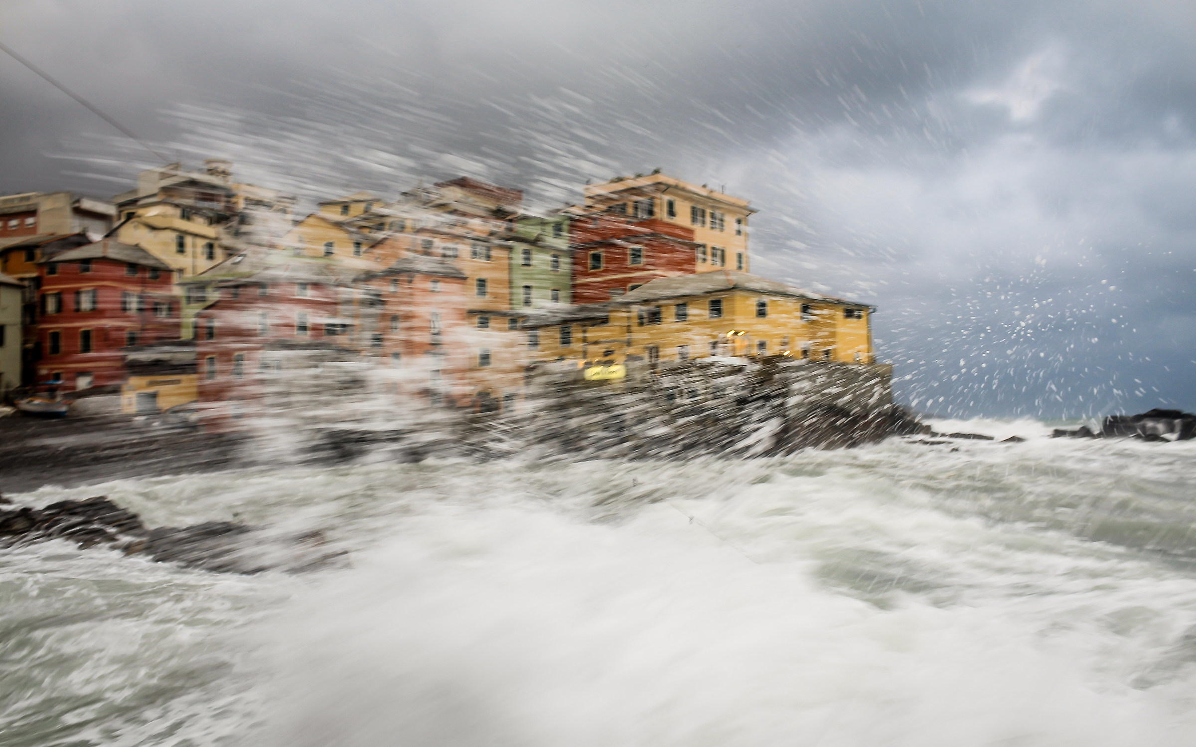 Boccadase between waves and clouds.