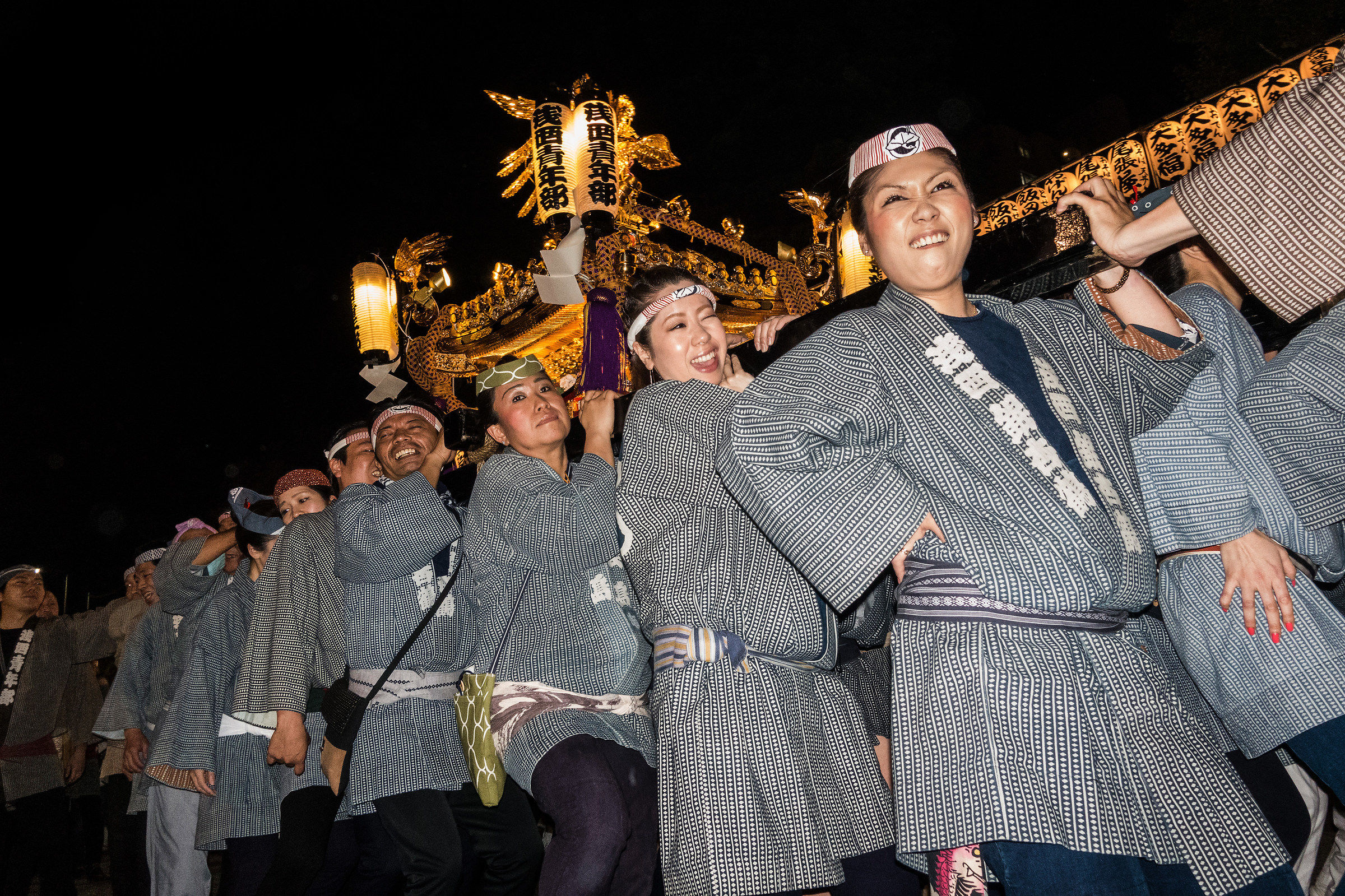Mikoshi of conveyors