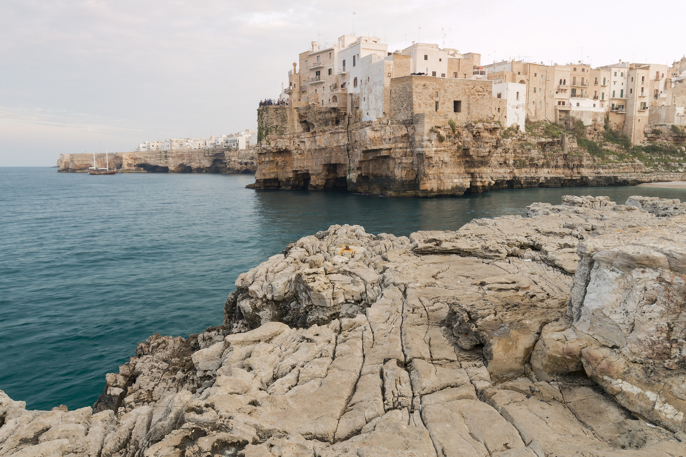 Polignano stones