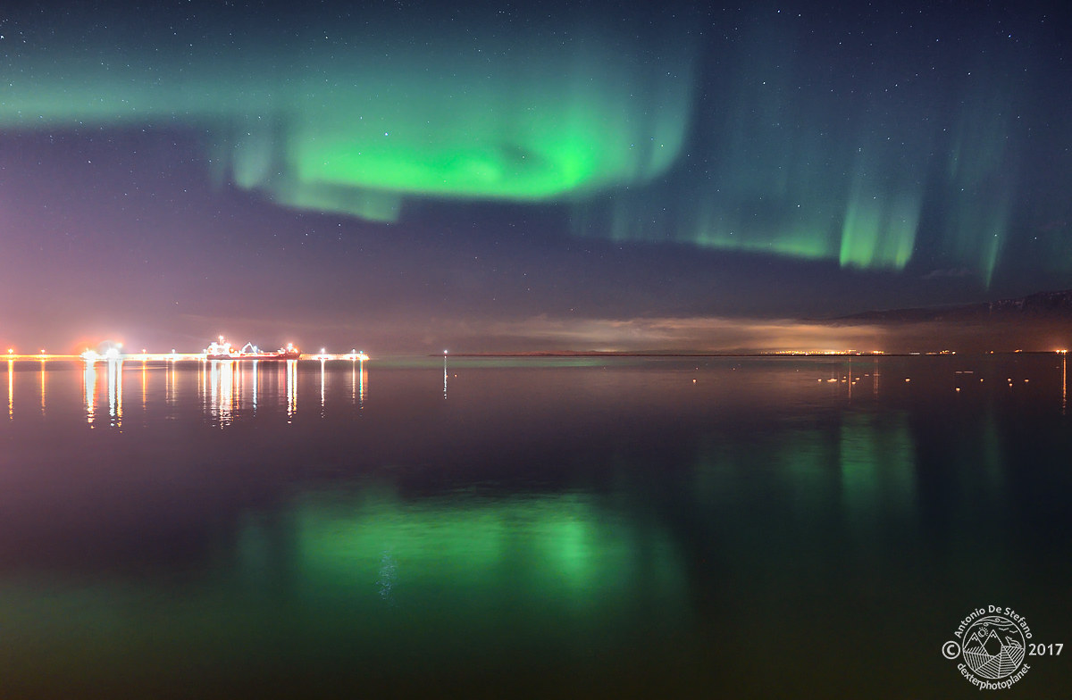 Ufo sul molo di Reykjavik