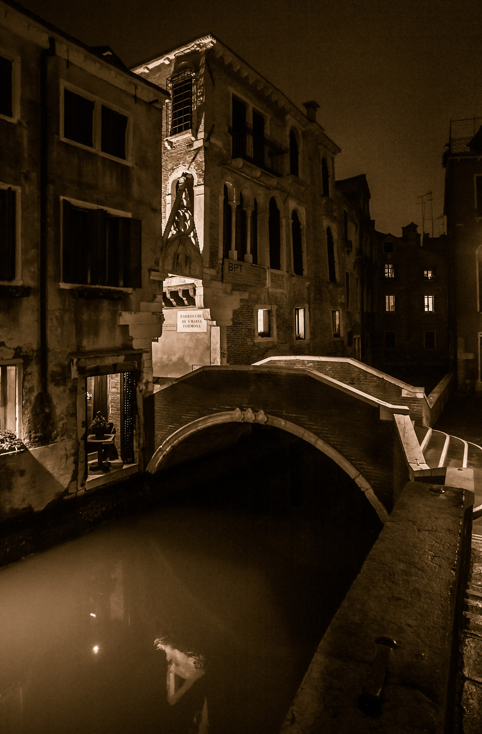 Old Venice, Venice magic