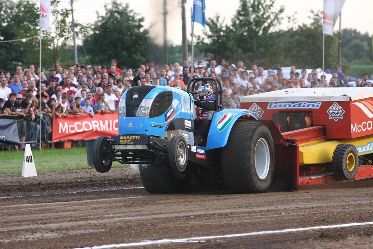 Tractor-pulling