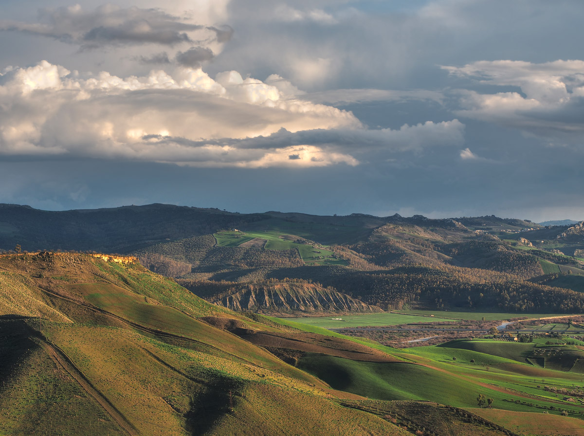 Cloudiness coming ...