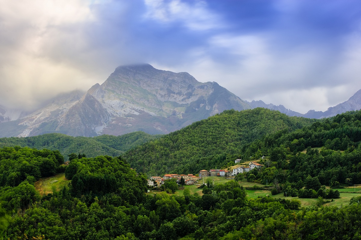 Valley near Piazza al Serchio