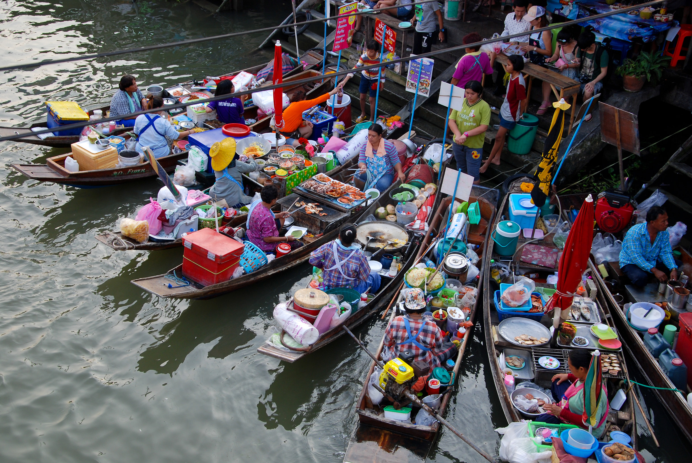 Amphawa floating market
