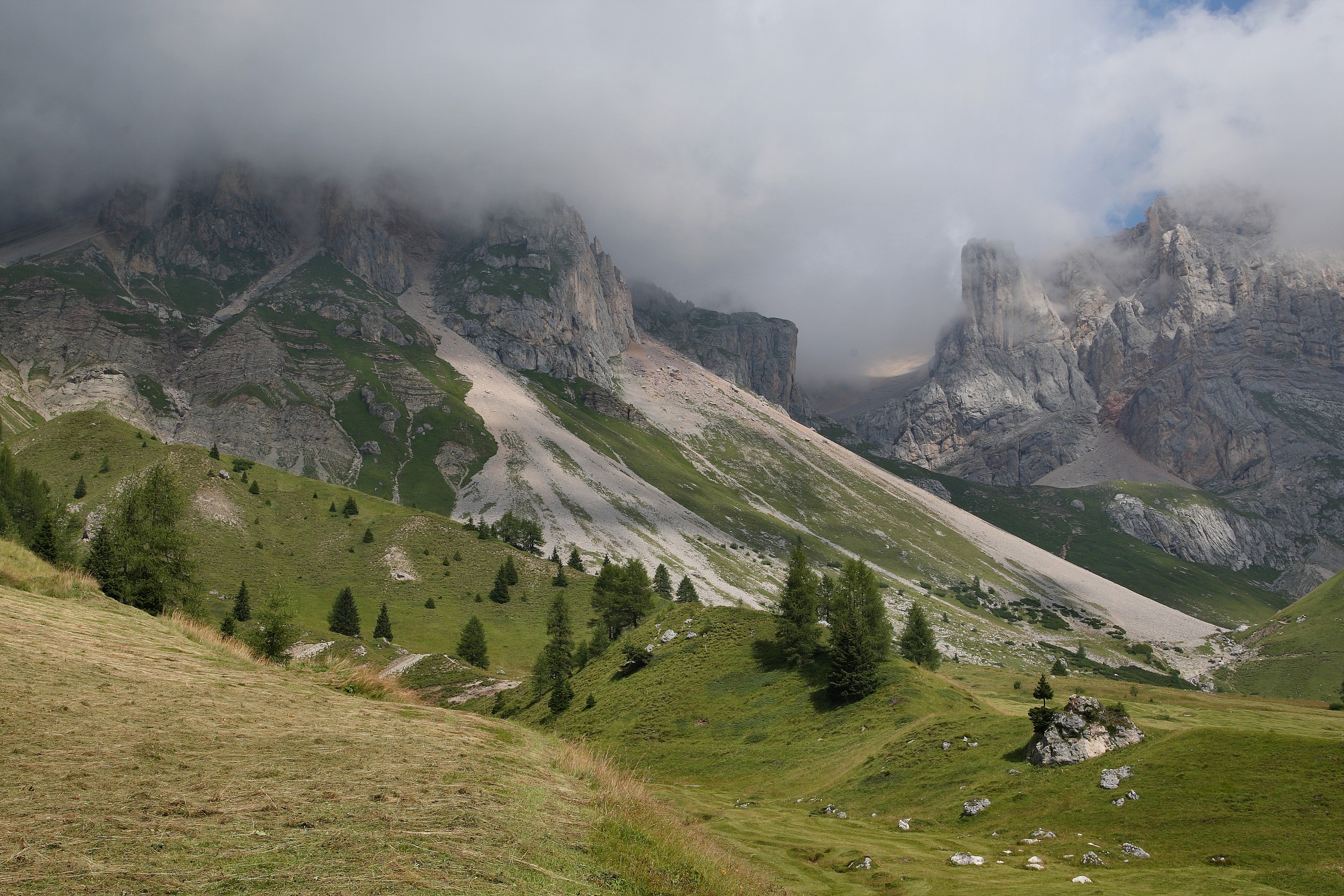 The basin of Fuchiade (Passo San Pellegrino)