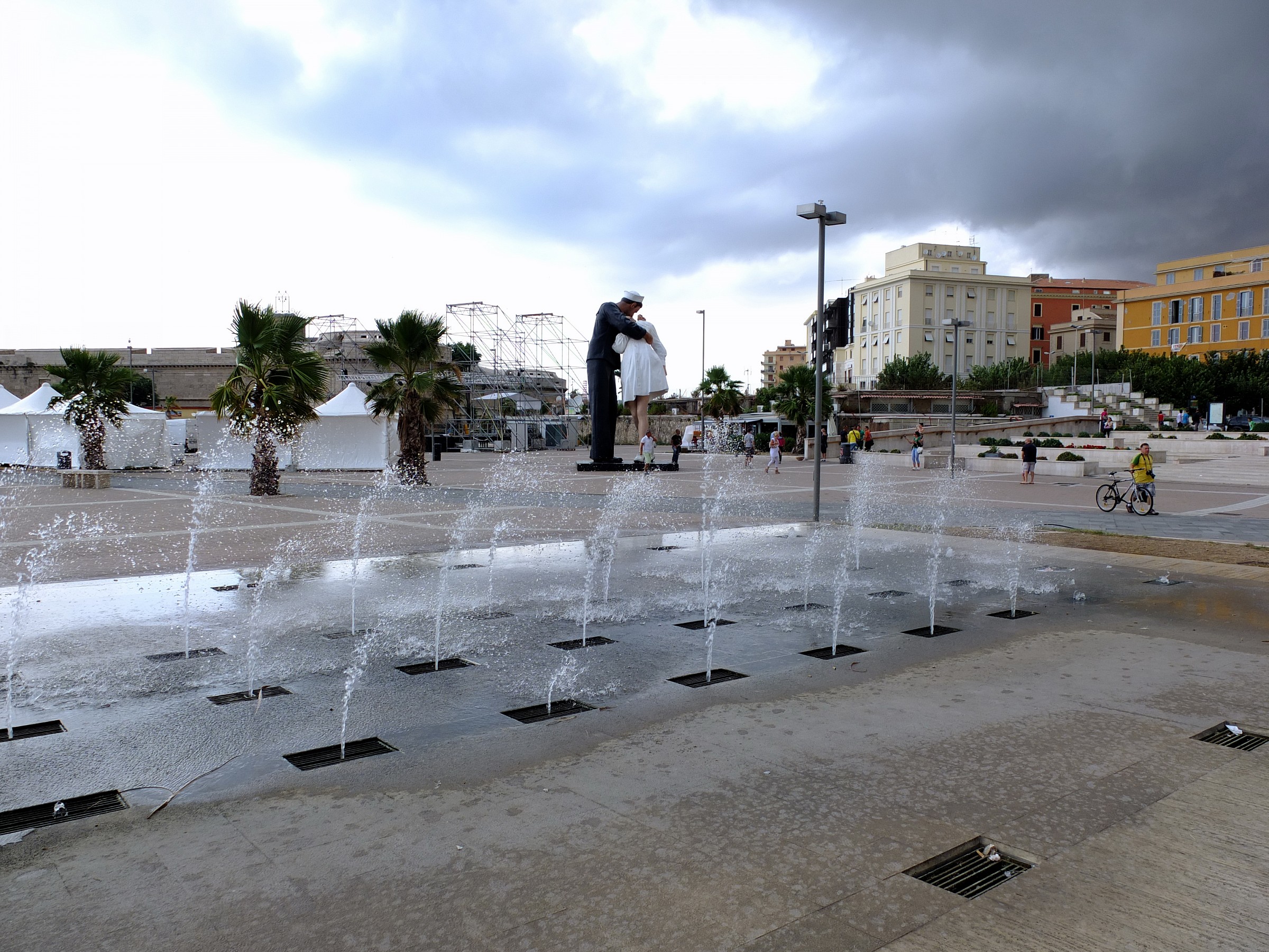 Civitavecchia: discutibili paesaggi urbani