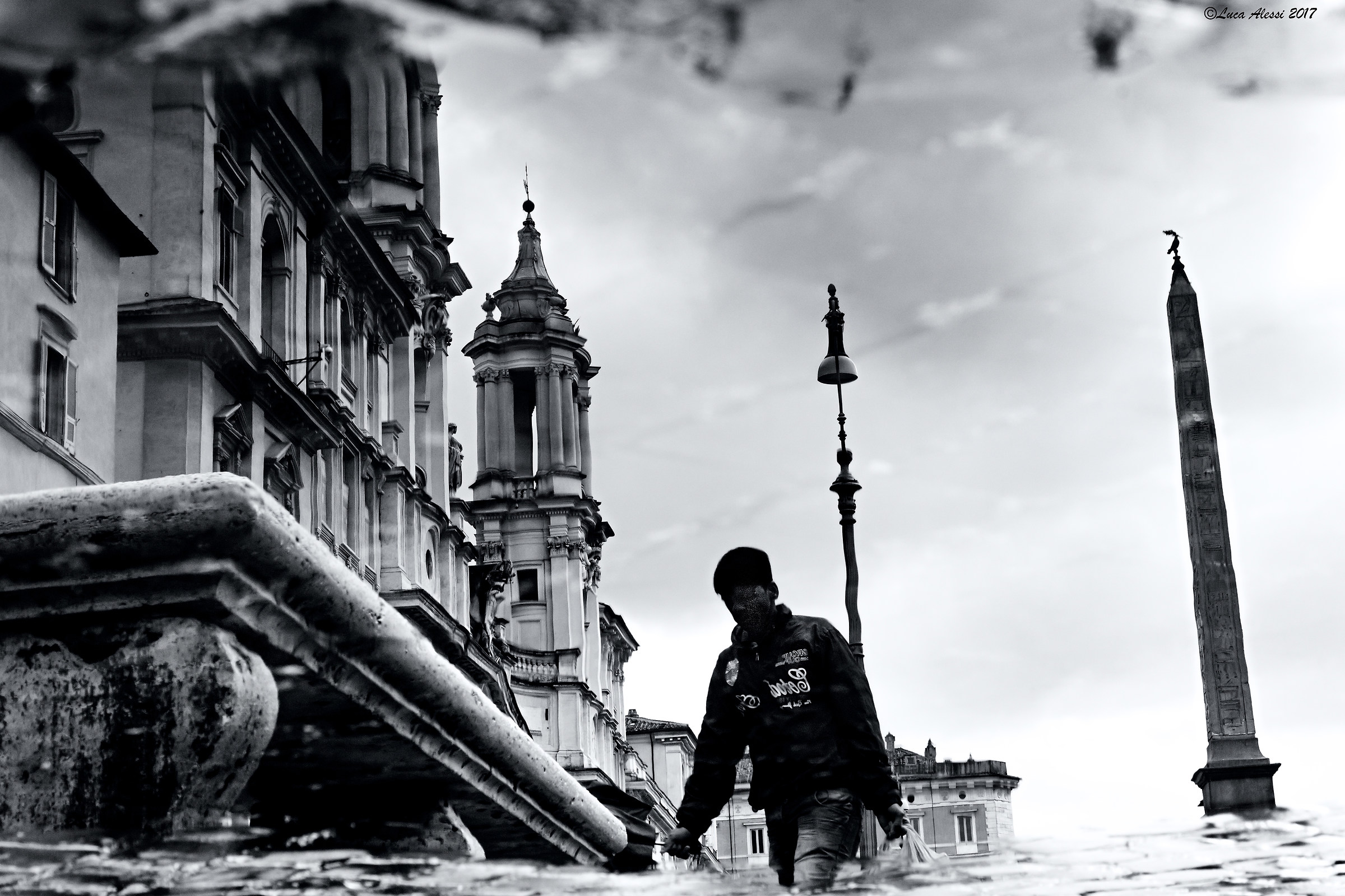 Attimi di quotidiano in un riflesso