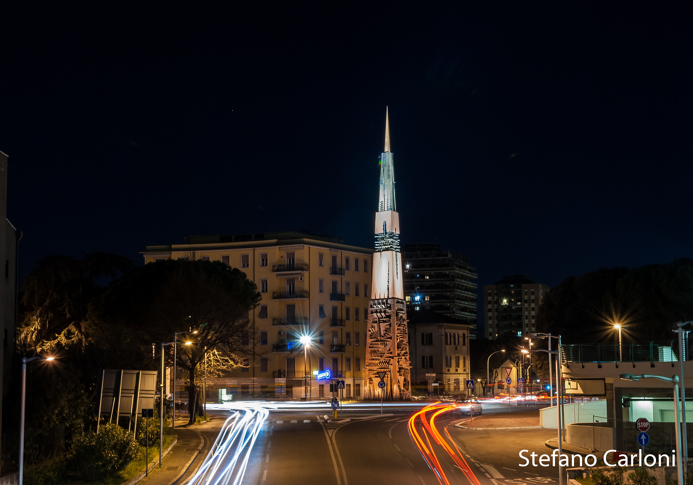 Obelisco di Pomodoro