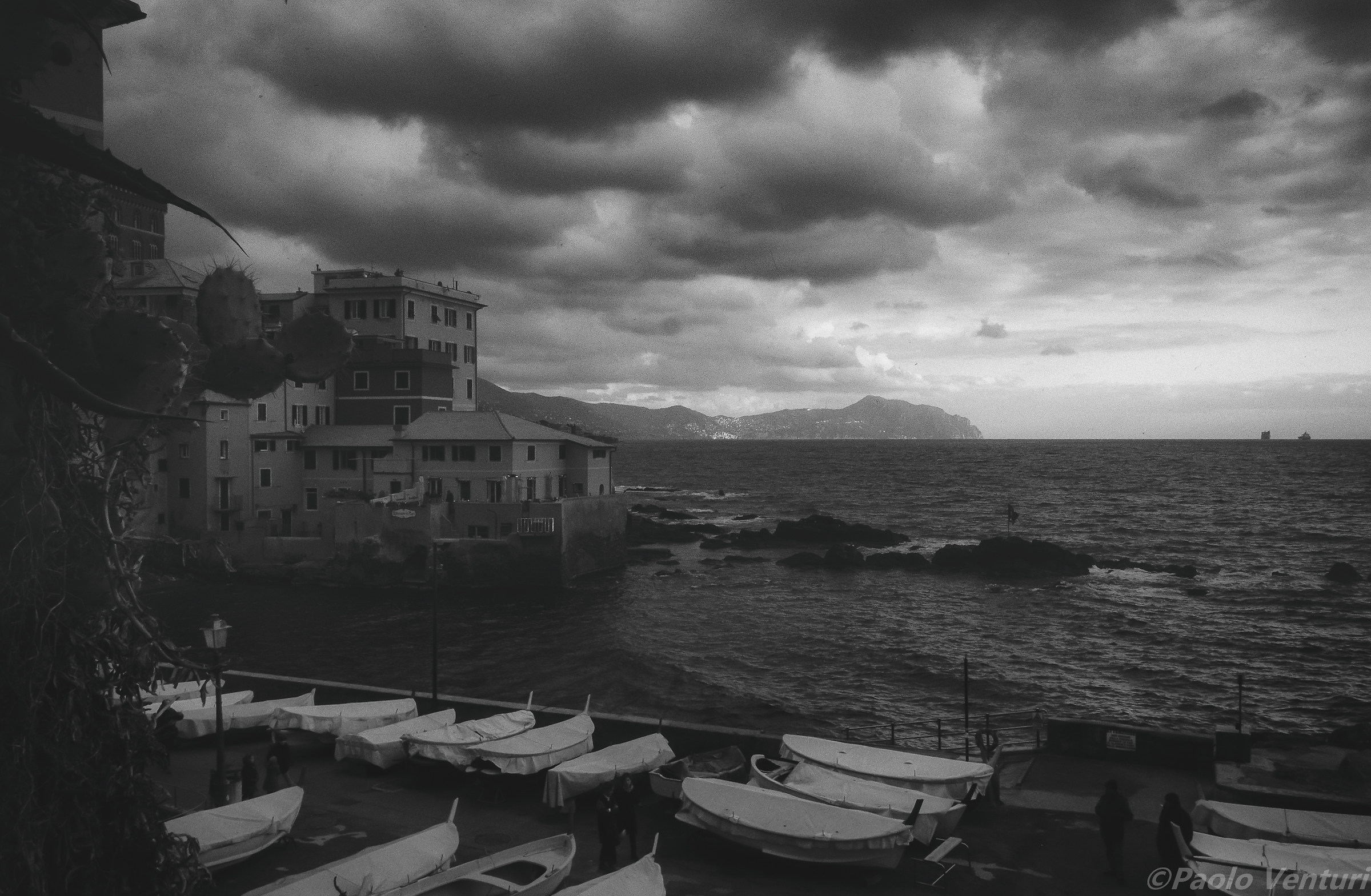 Boccadasse in Giancu and neigru
