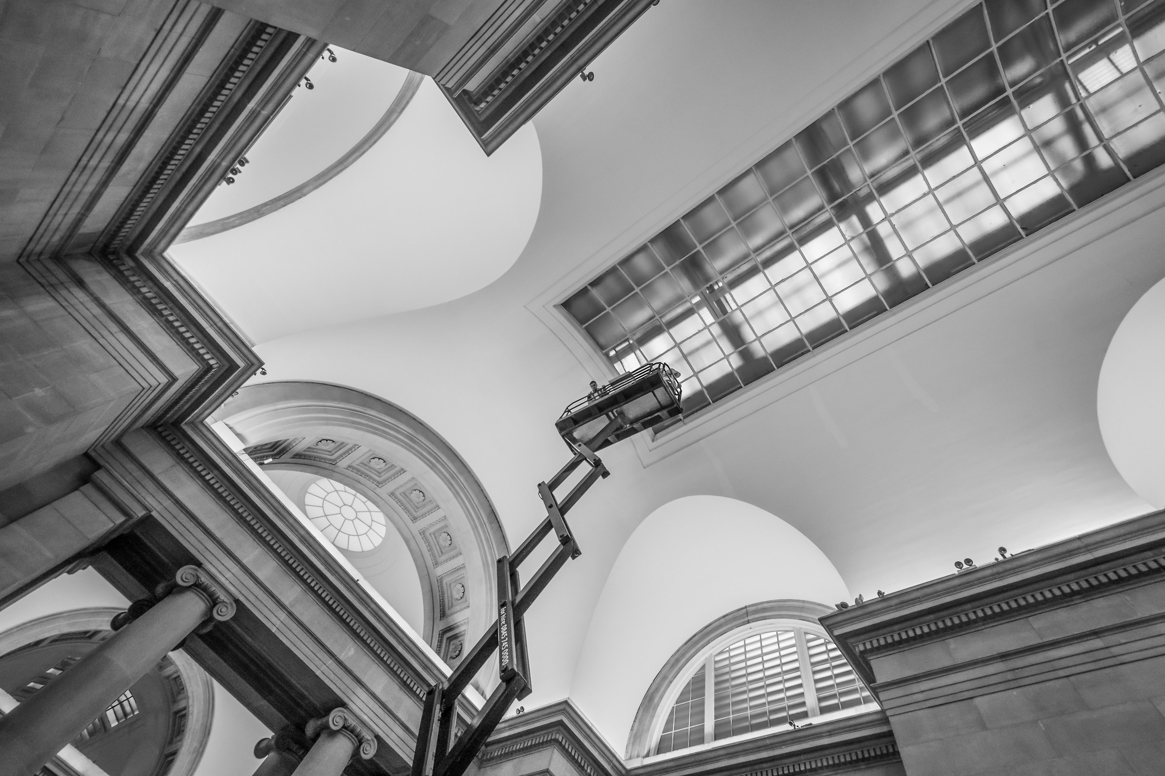 Guardare verso il basso dall'alto