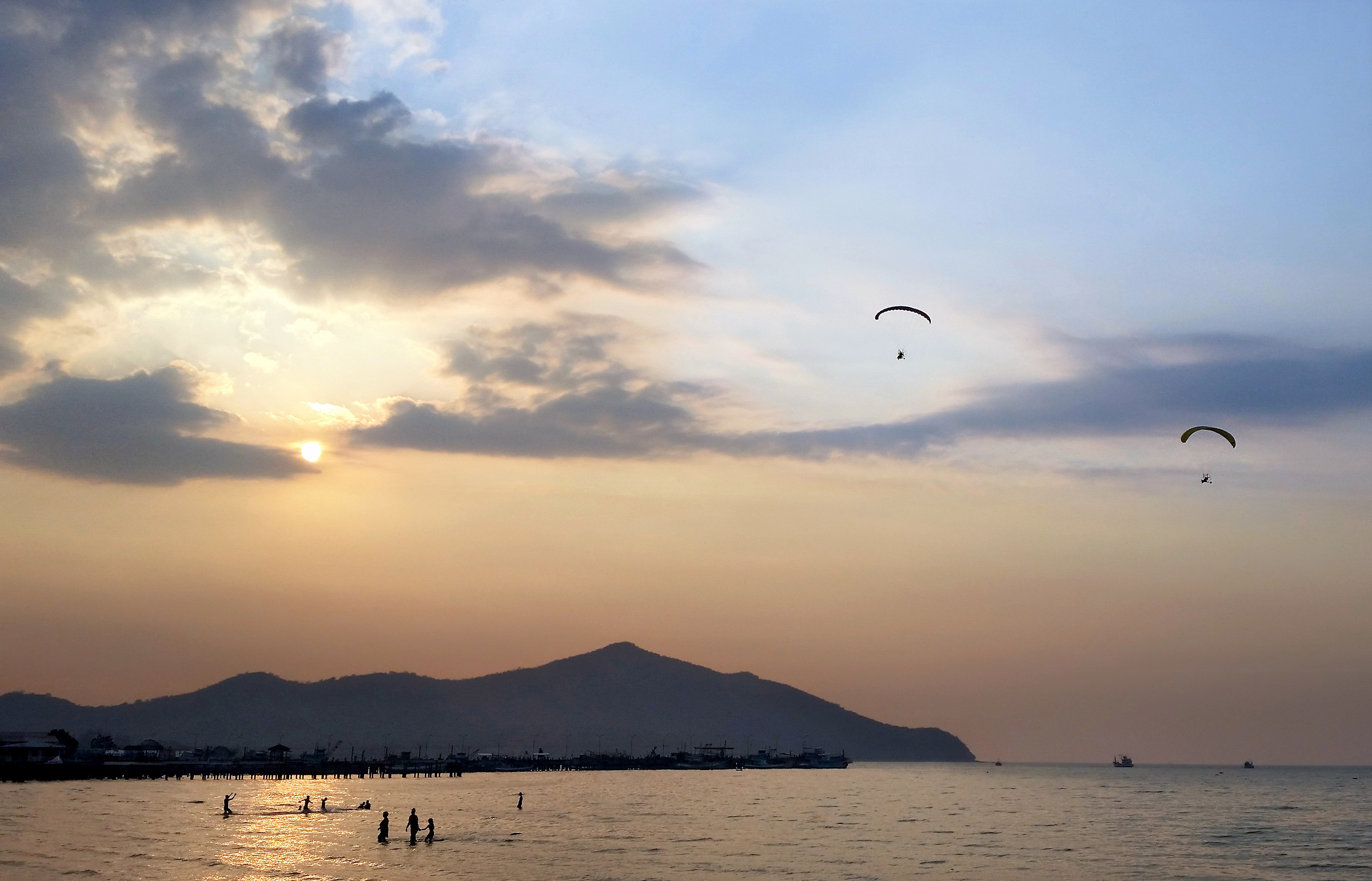 water games, air games ...