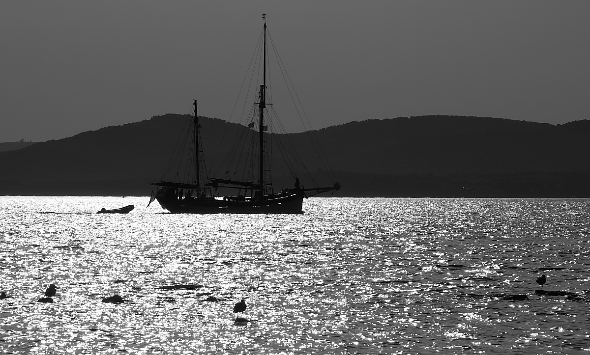 by boat to Cpocaccia