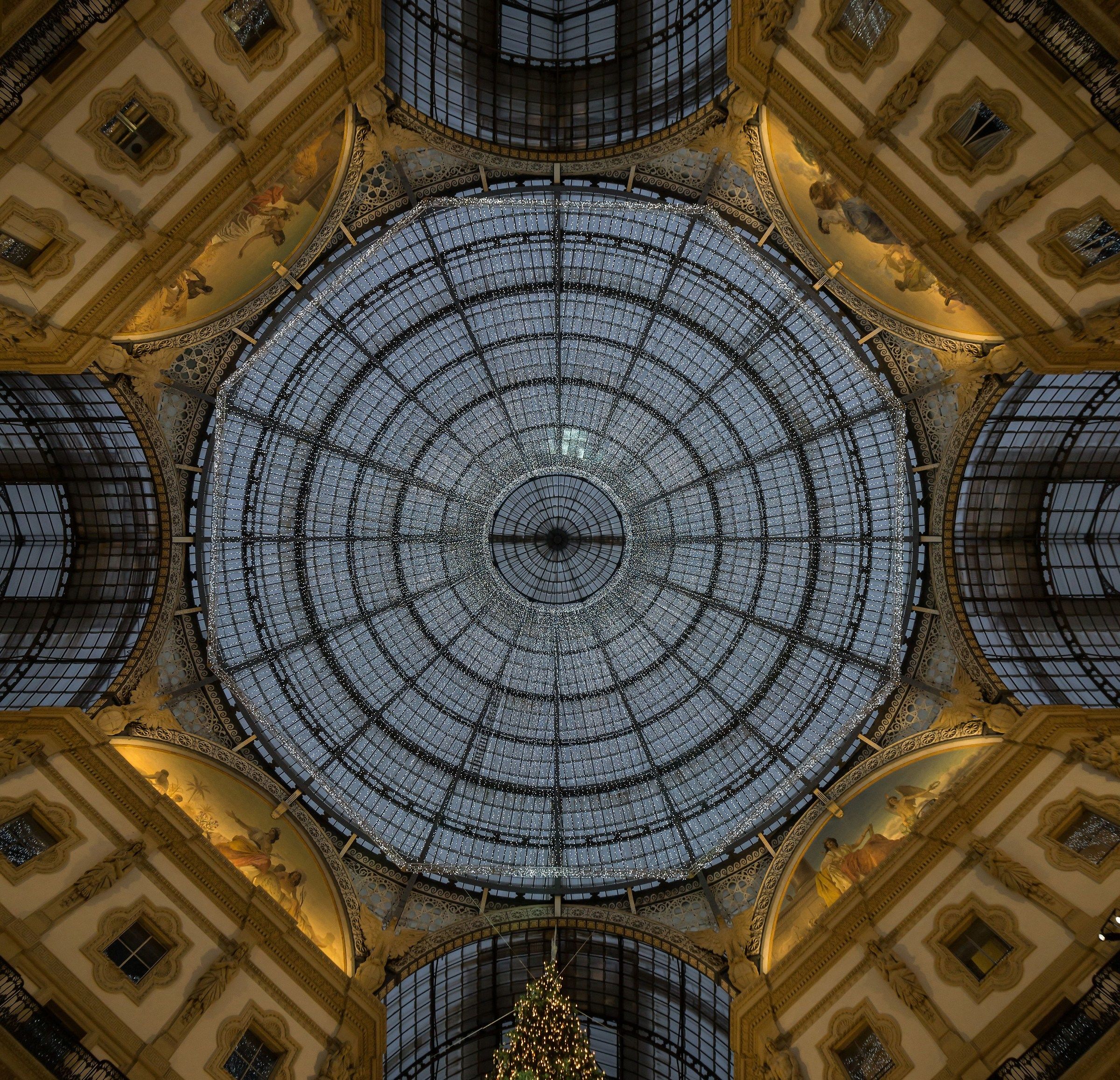 Ottagono della Galleria con albero di Natale - 3