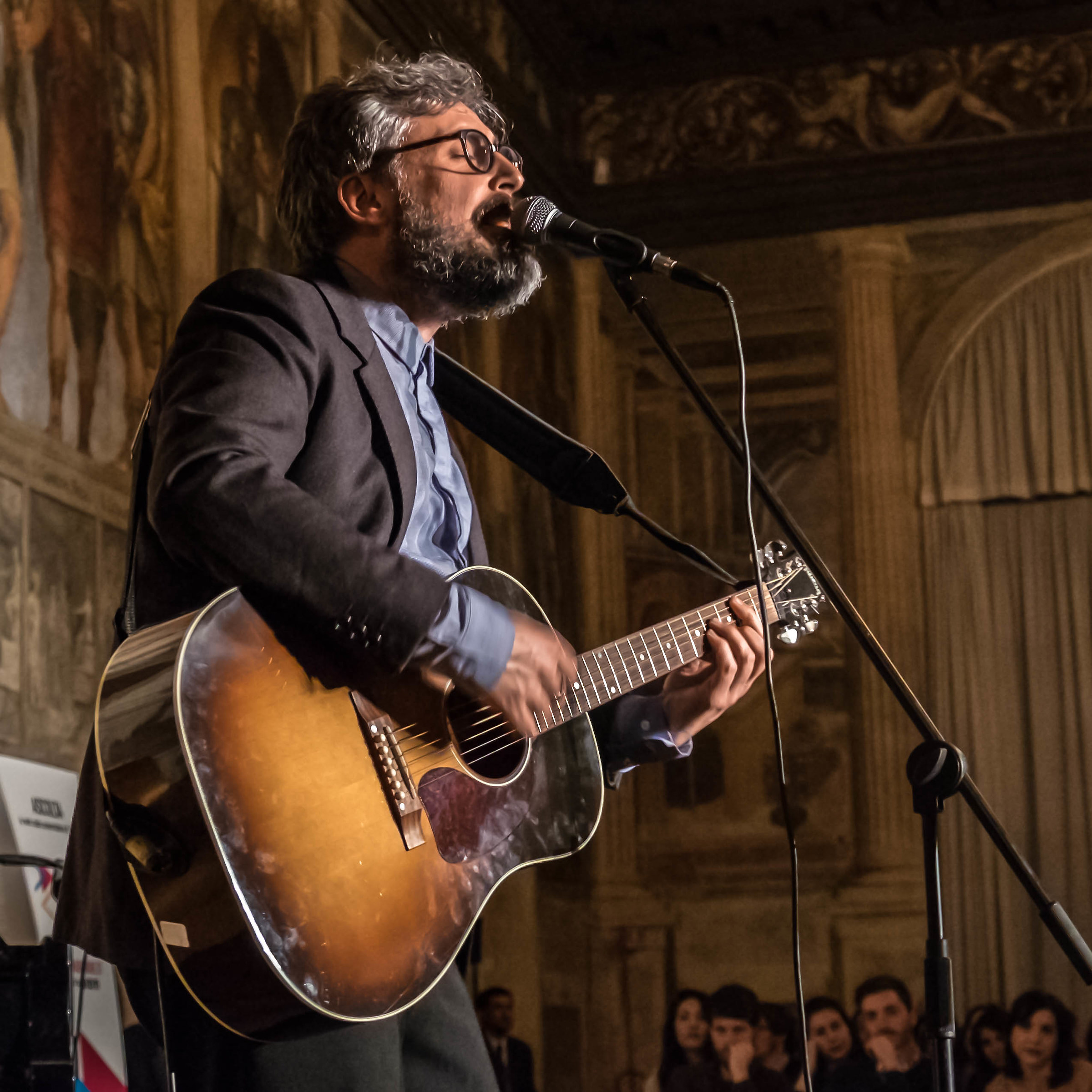 ... While I am a flower ... Bergmo