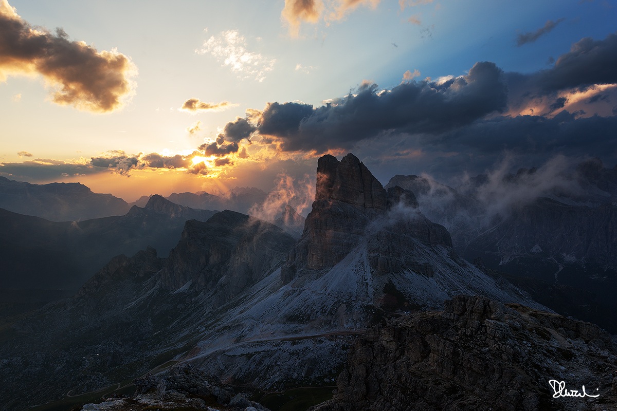 Sunset behind the Averau