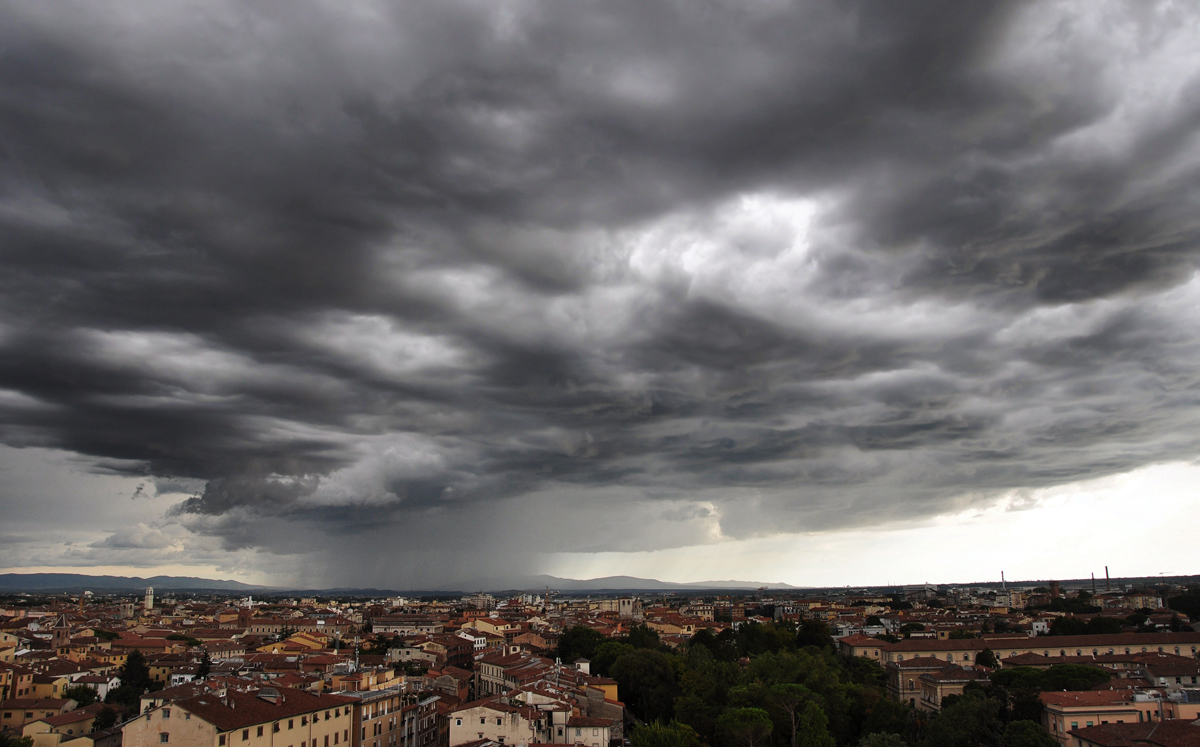 Temporale sulla citta'