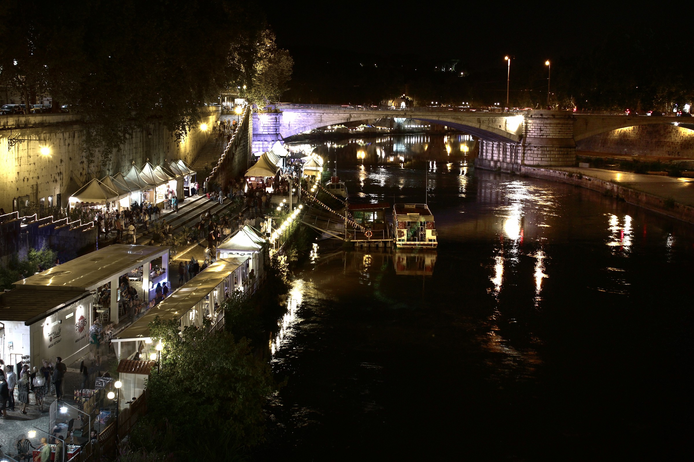 Lungo Tevere