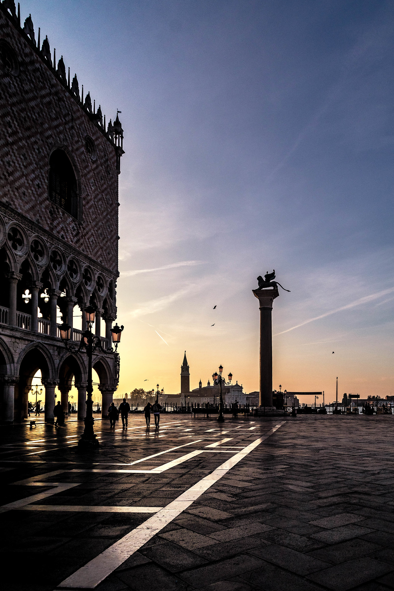 The glittering city 2