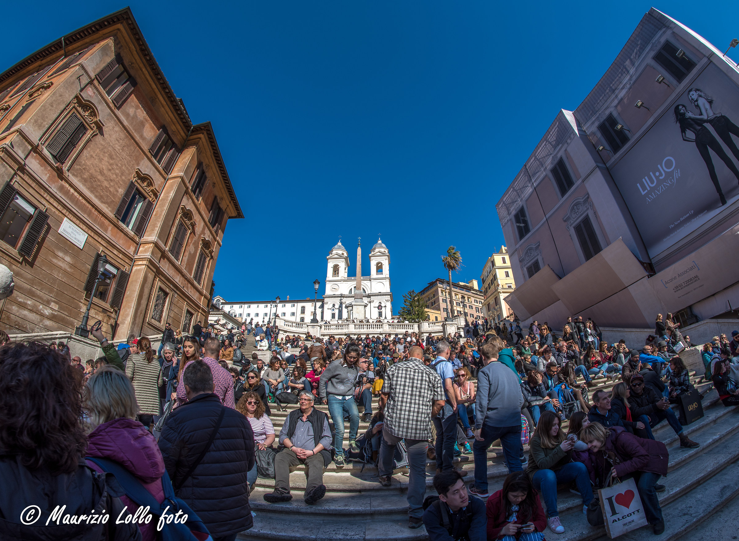 Questa volta non ce l'ha fatta: si è piegata