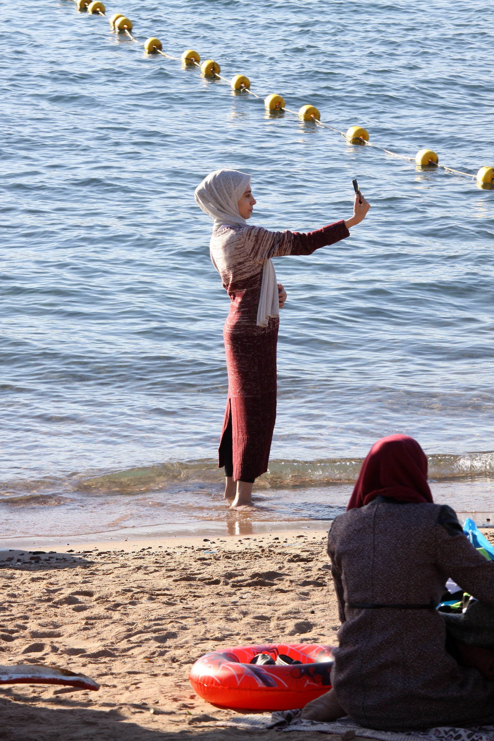 4113 - Selfies on the Red Sea