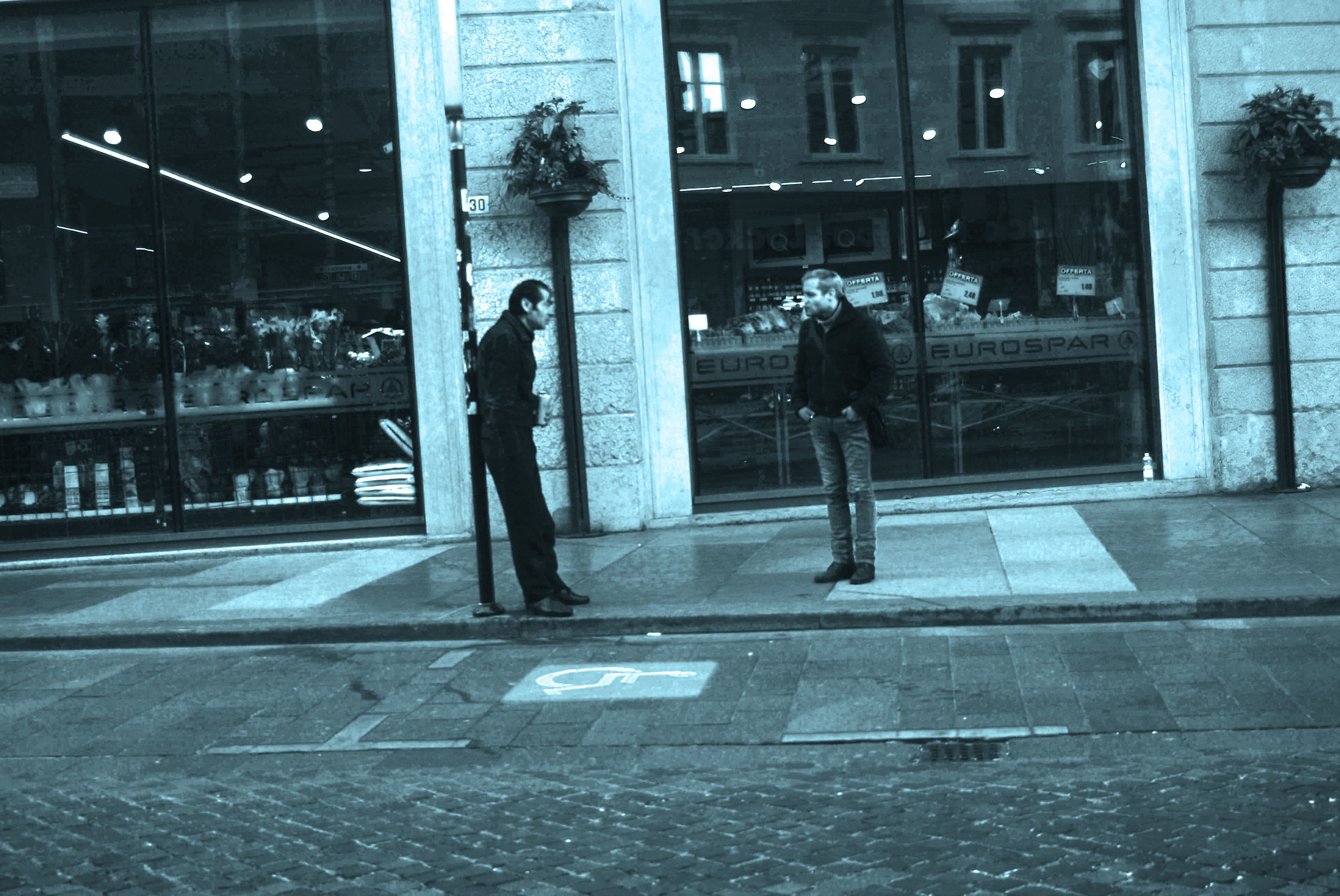 2017. IT. Trento. Via Roma. Early morning.