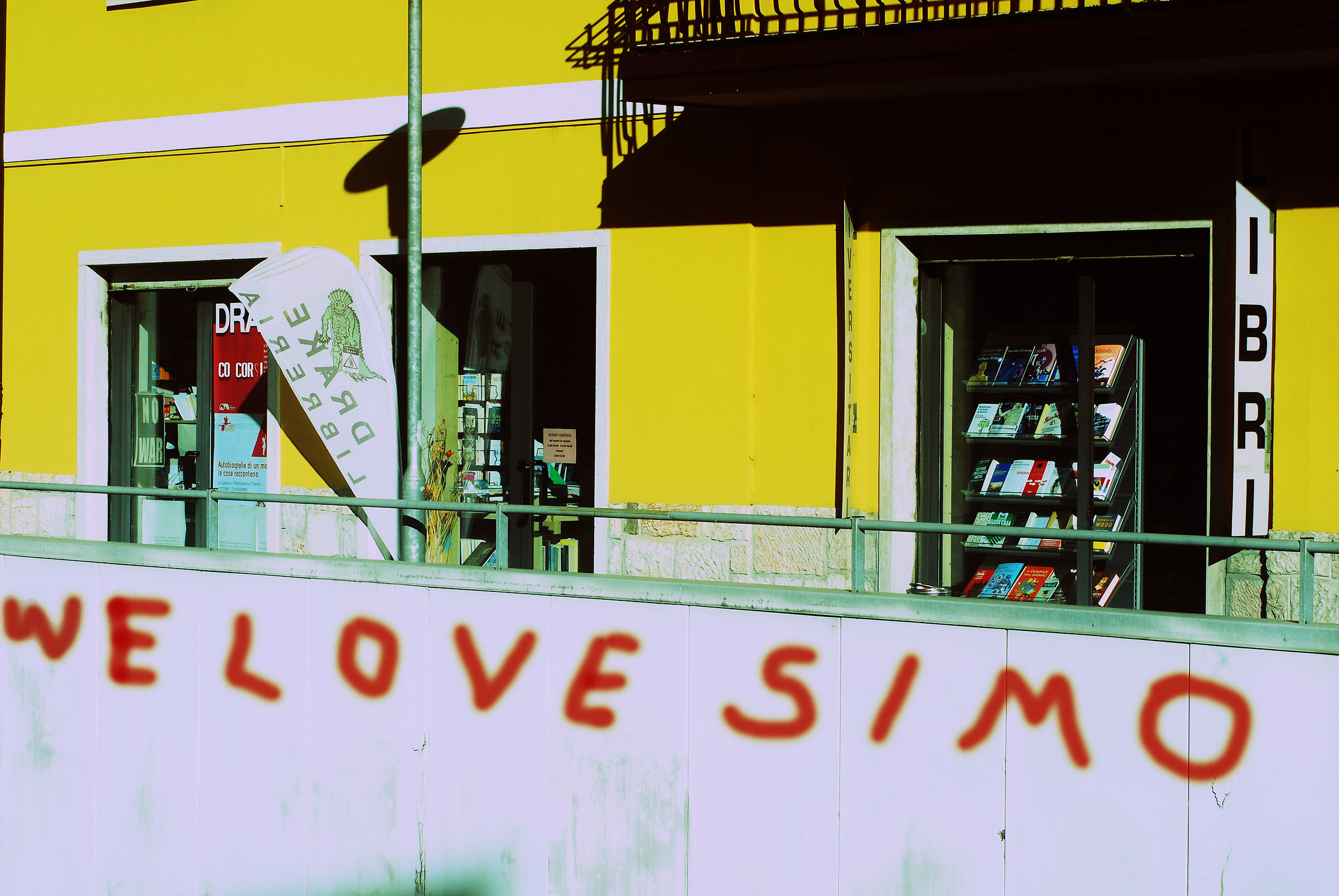 2017. IT. Trento. Drake bookstore.