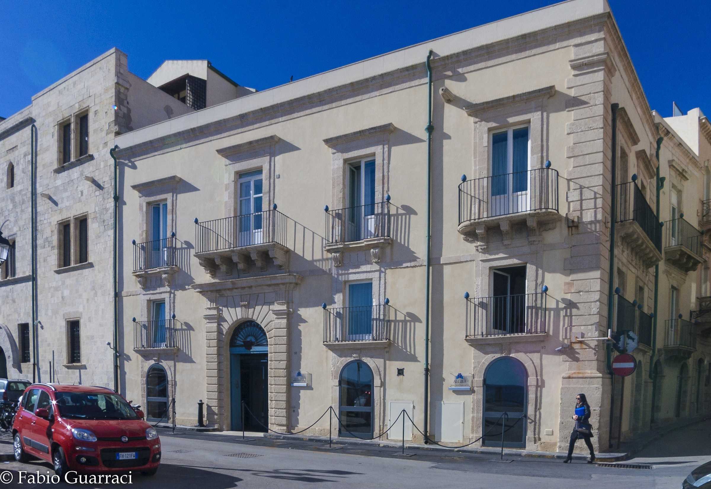 Edifici sul Lungomare.