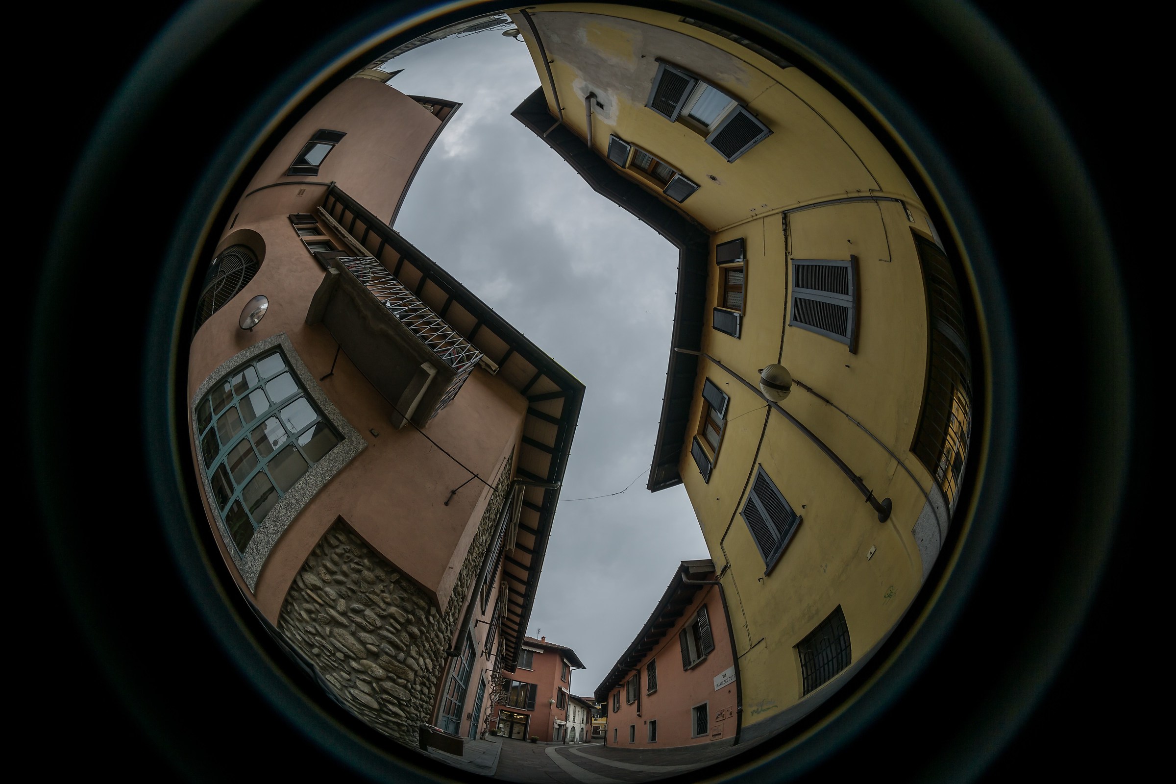 Sesto Calende - Piazza Cesare Abba - 4