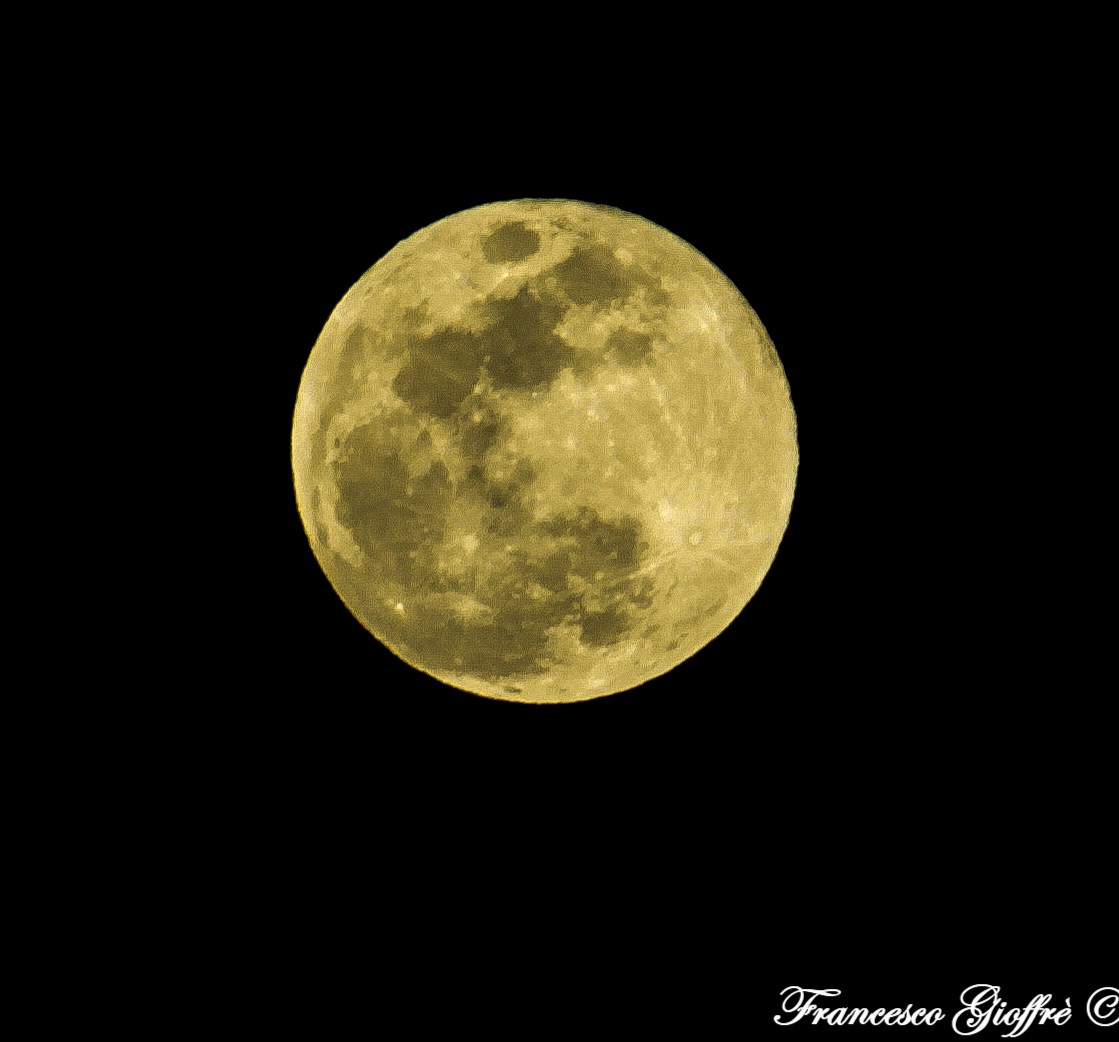 Nel padellon del ciel l'aurea frittata