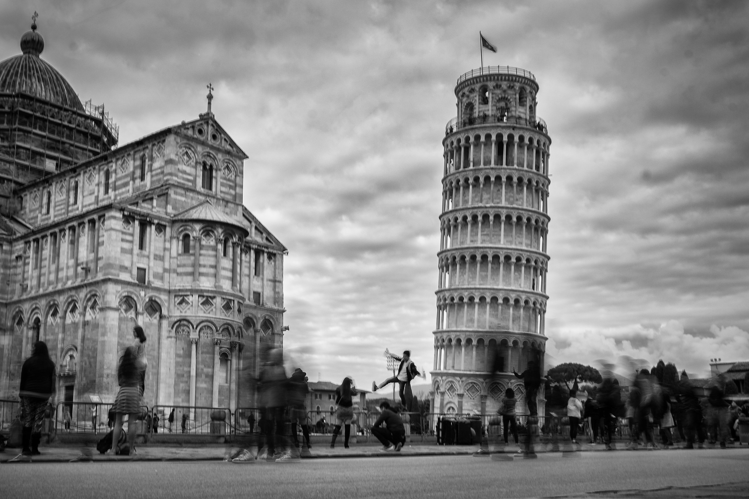 movimento in Piazza dei Miracoli
