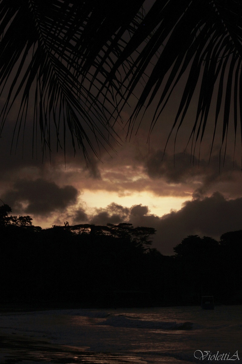Storm evening Praslin