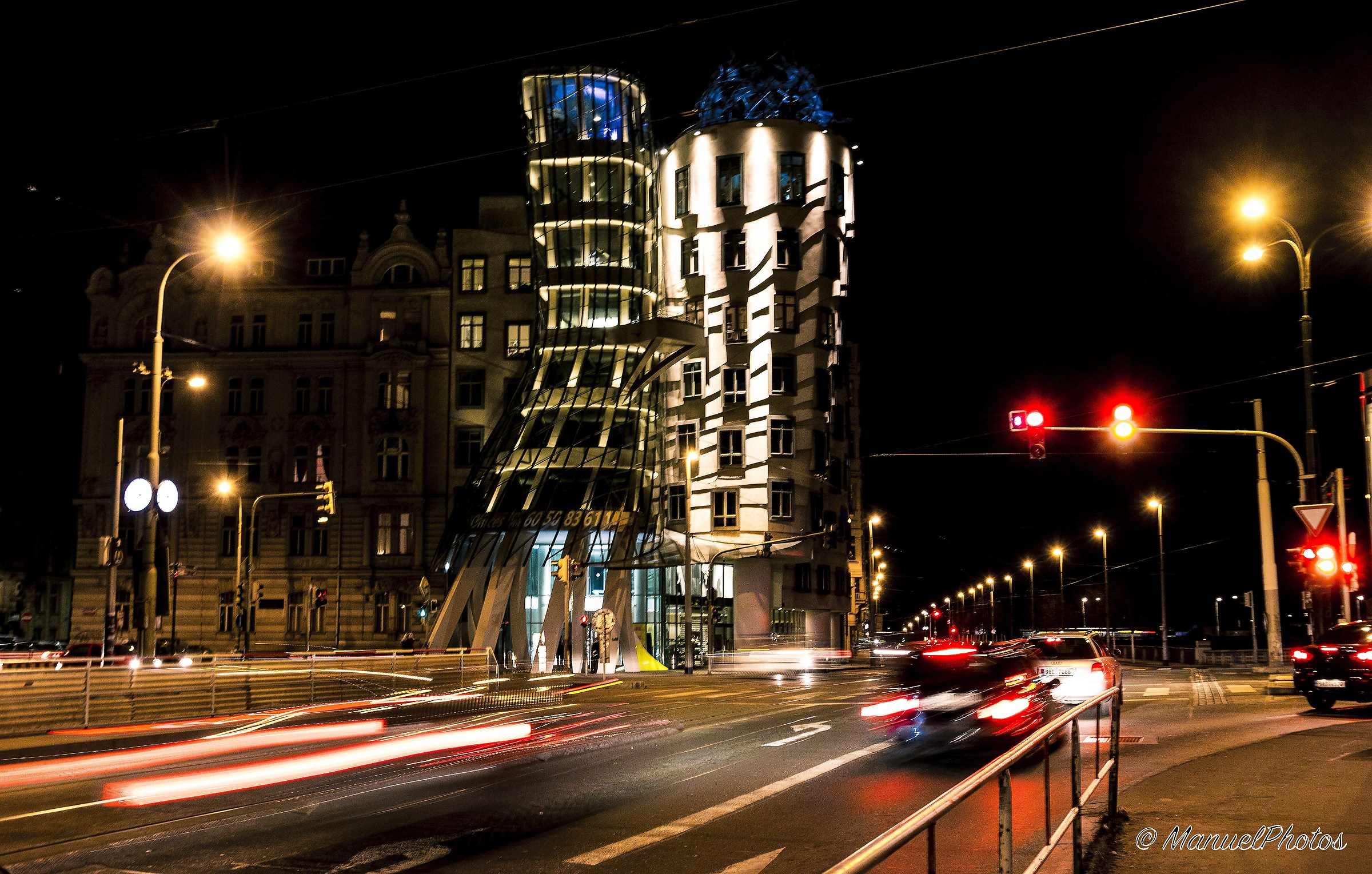 Dancing house