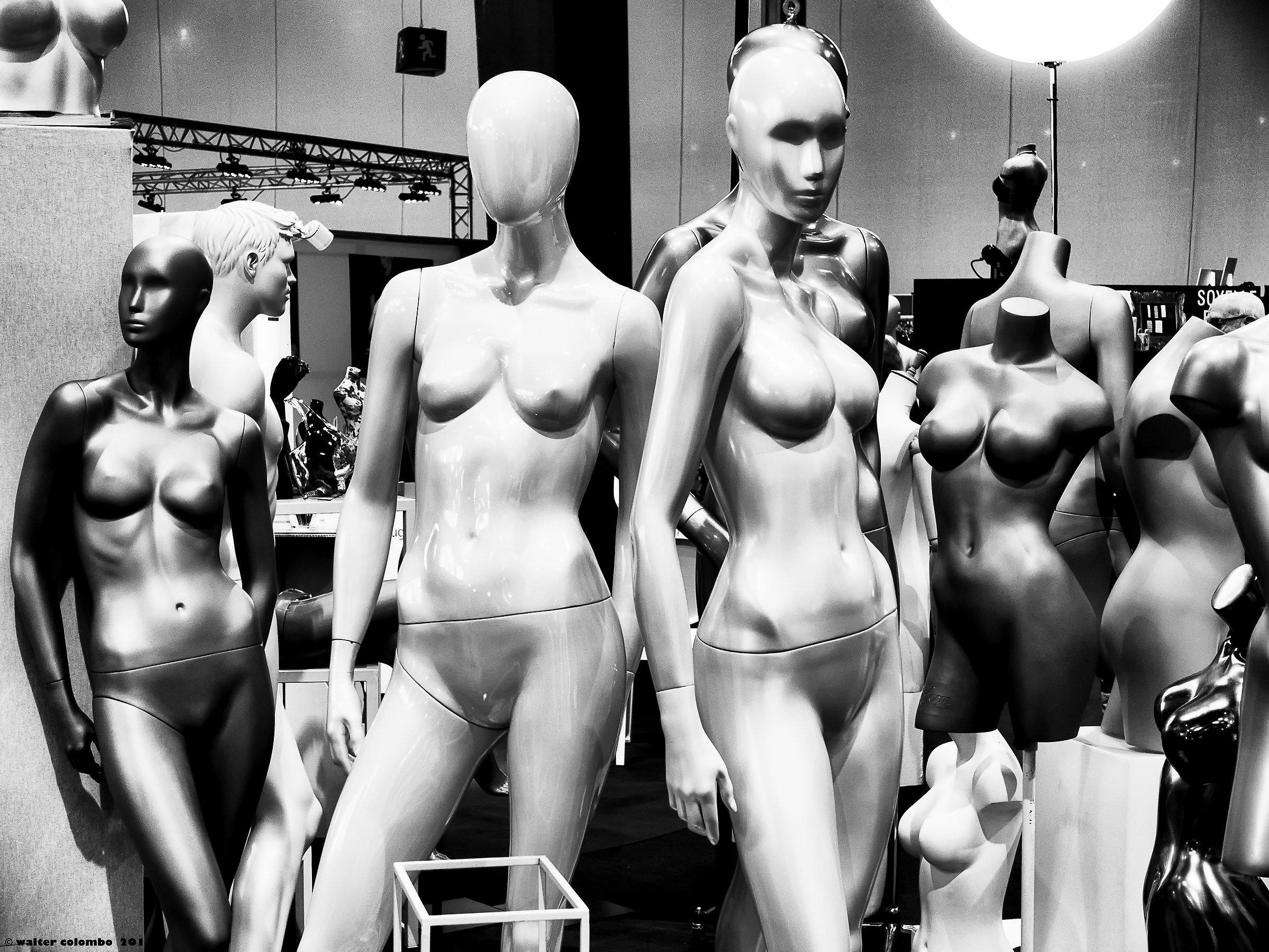 For Sales / Lifeless