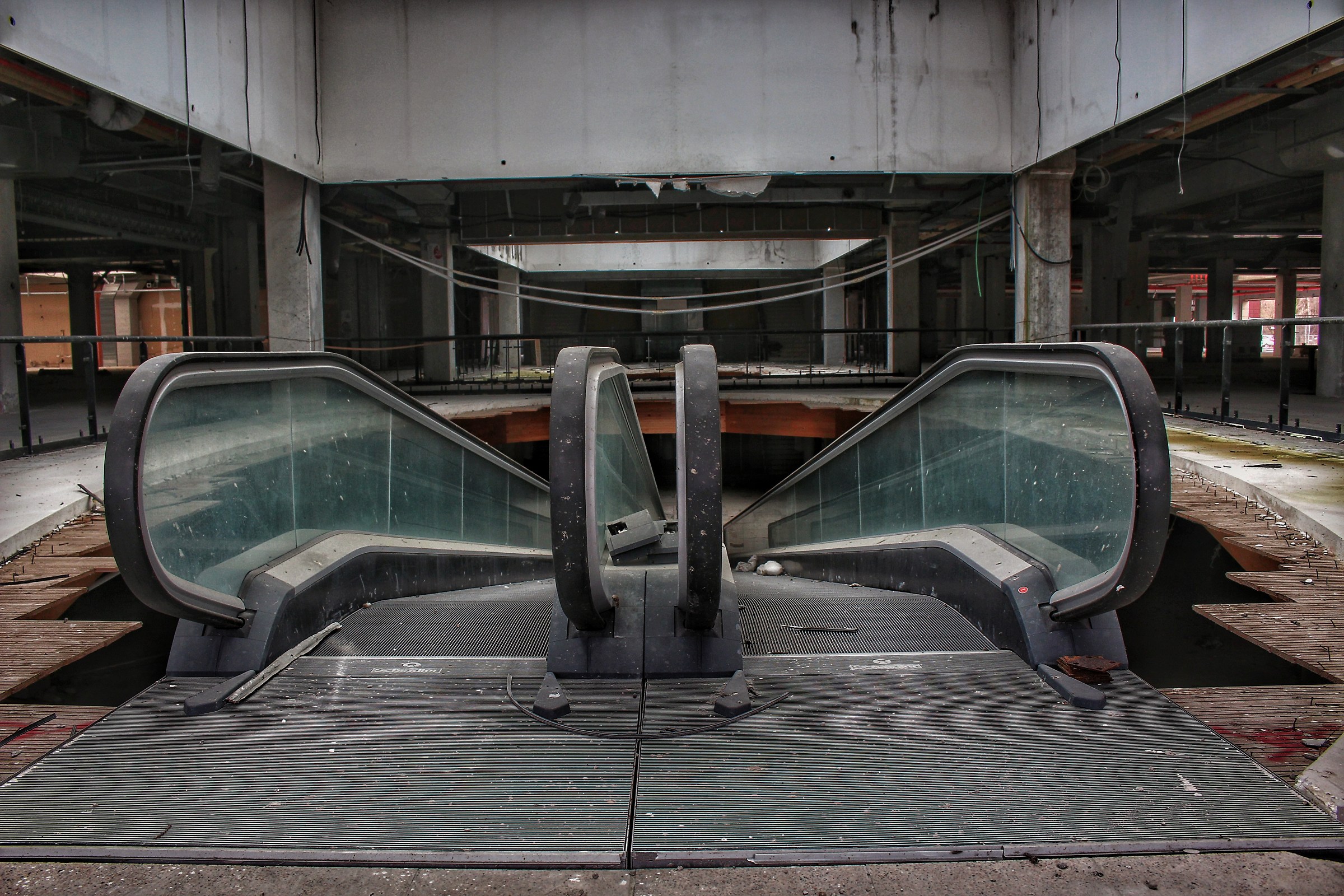 Centro commerciale abbandonato