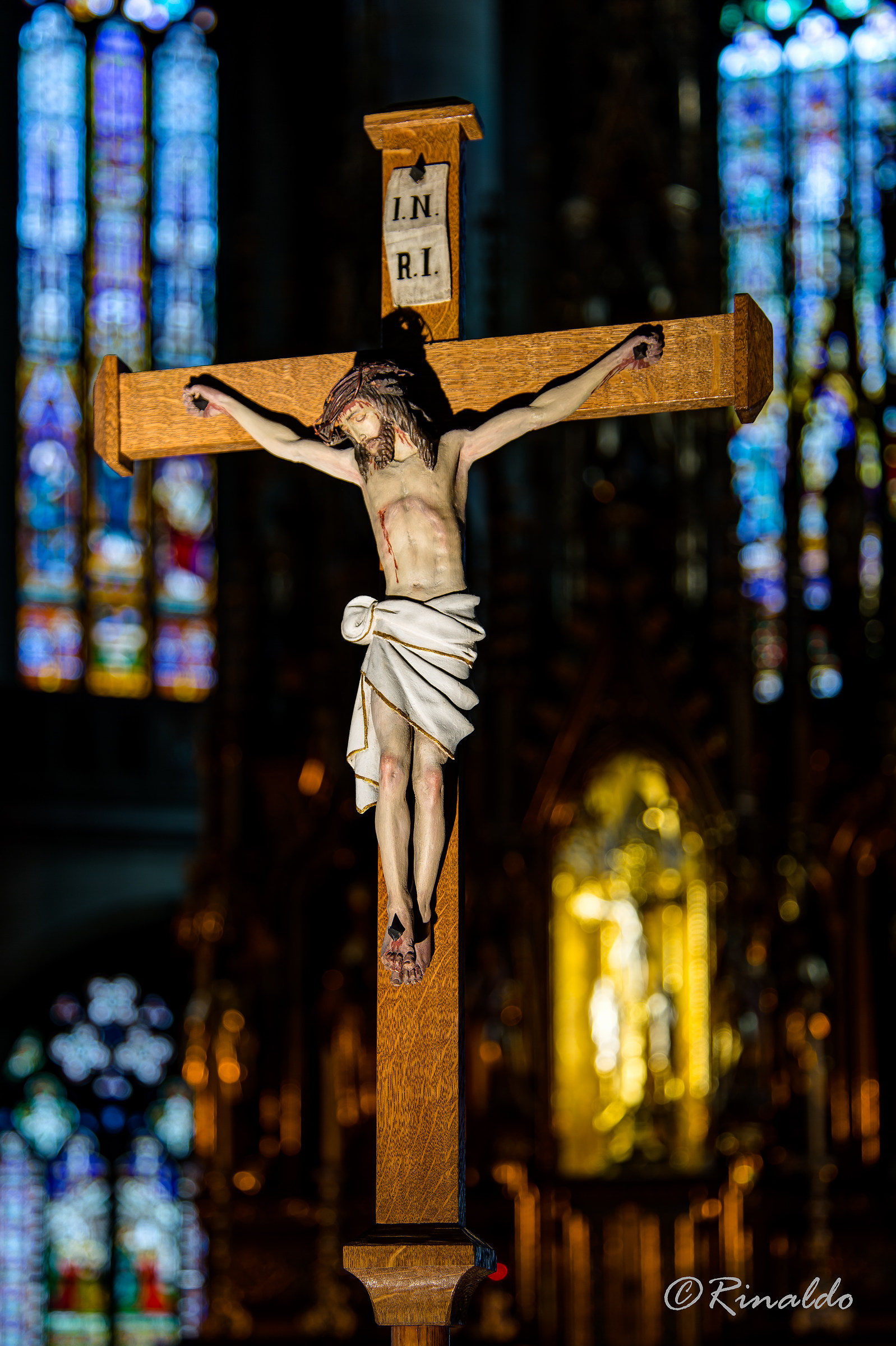 La croce (dedicata alle vittime di Londra)