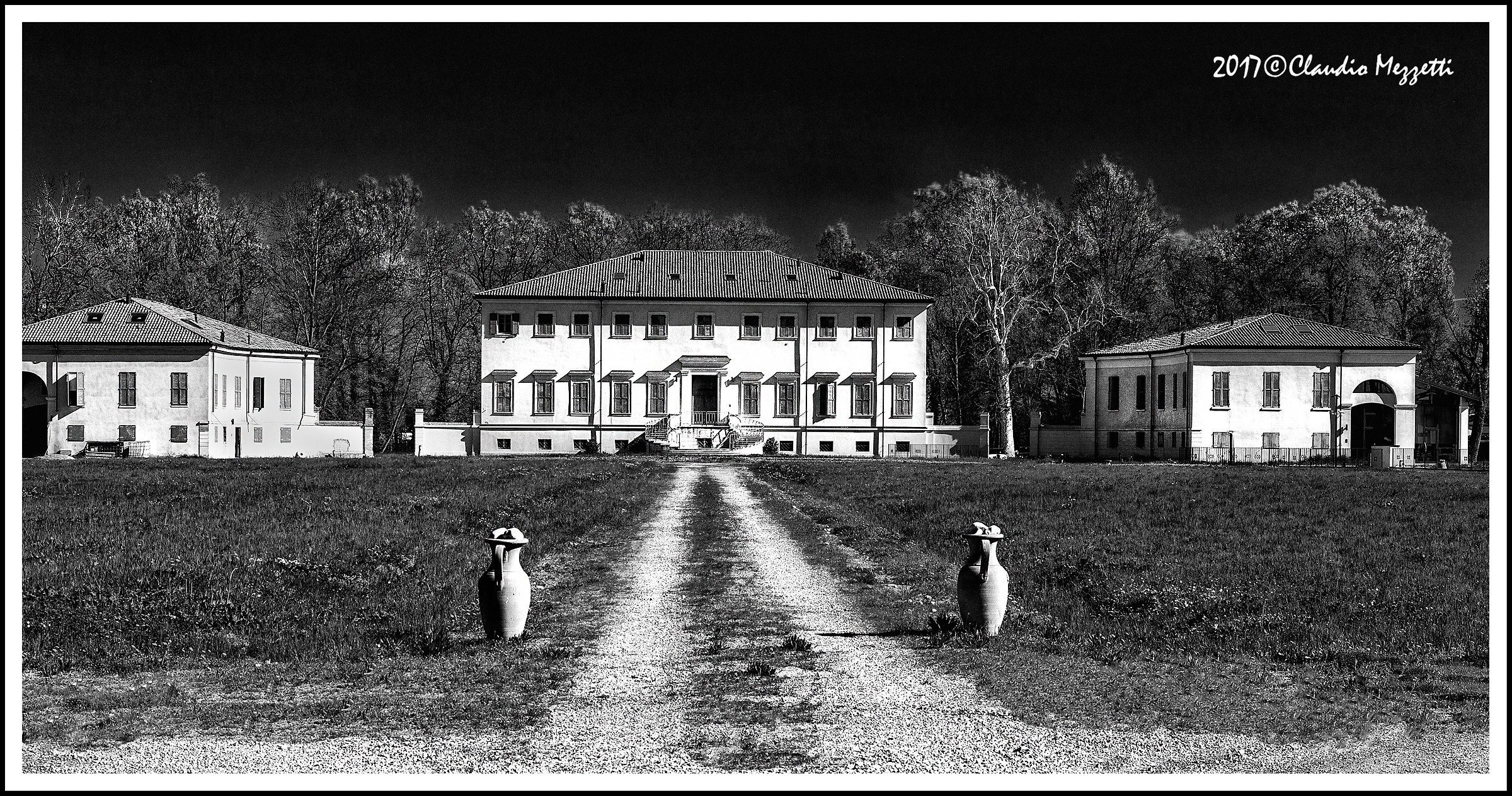 The House of the 100 windows