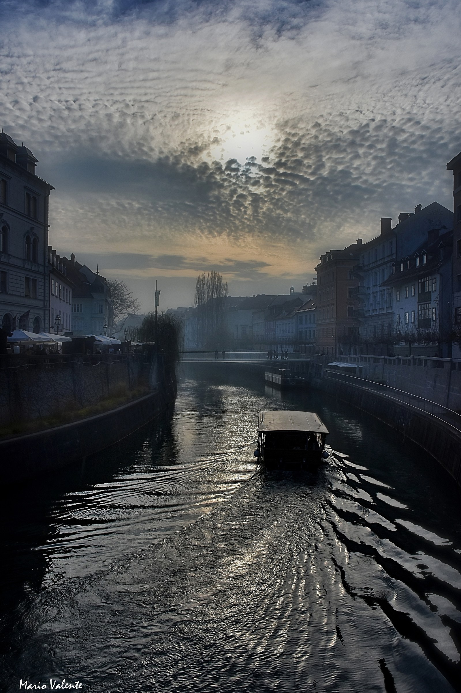 Fredda luce invernale sul fiume Ljubljanica