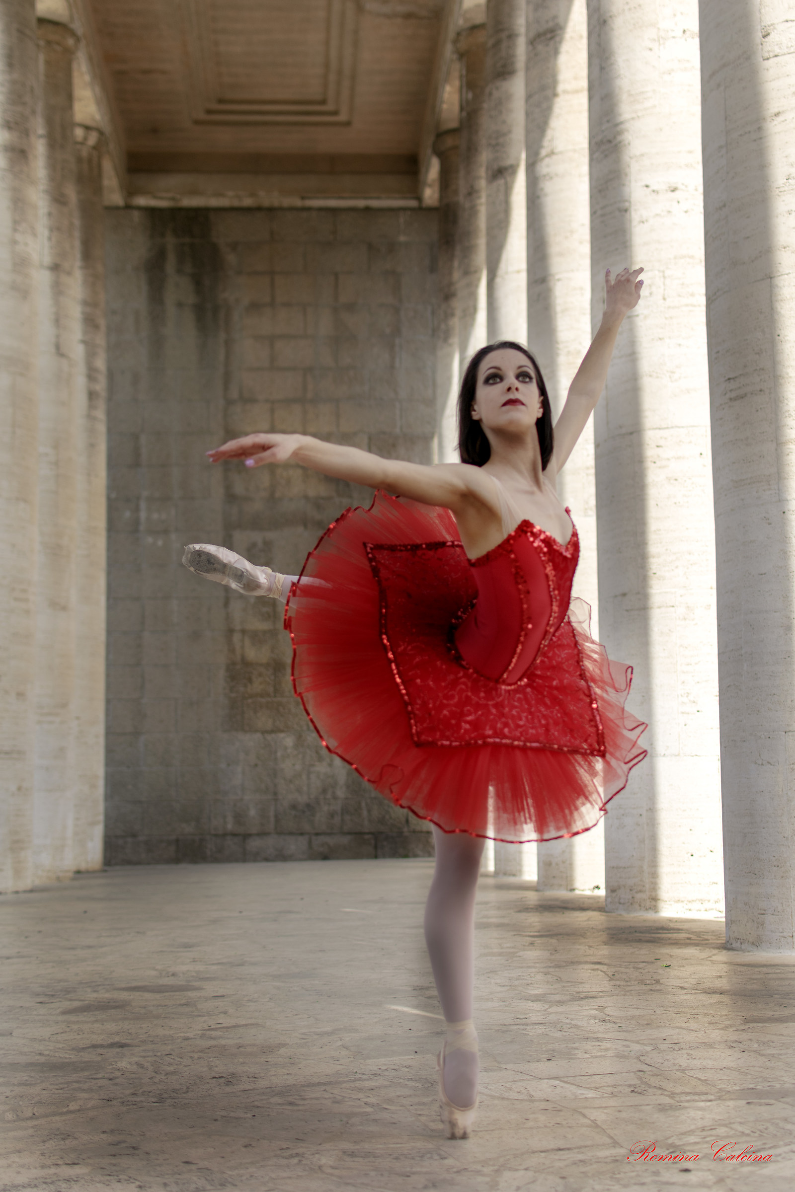 dancing among Column of Rome