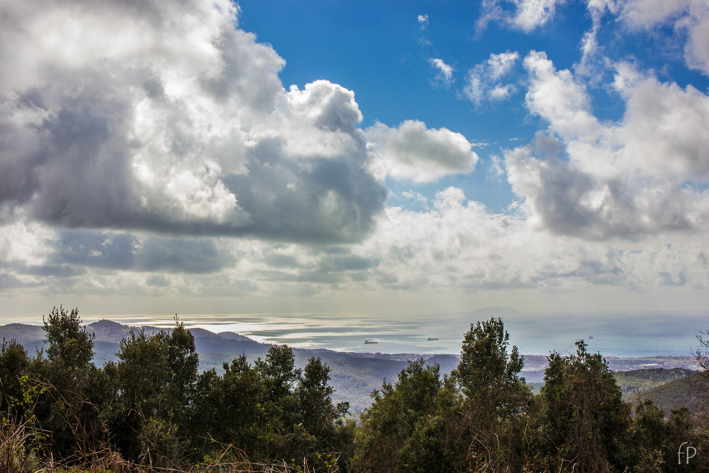 Vista dalle colline livornesi