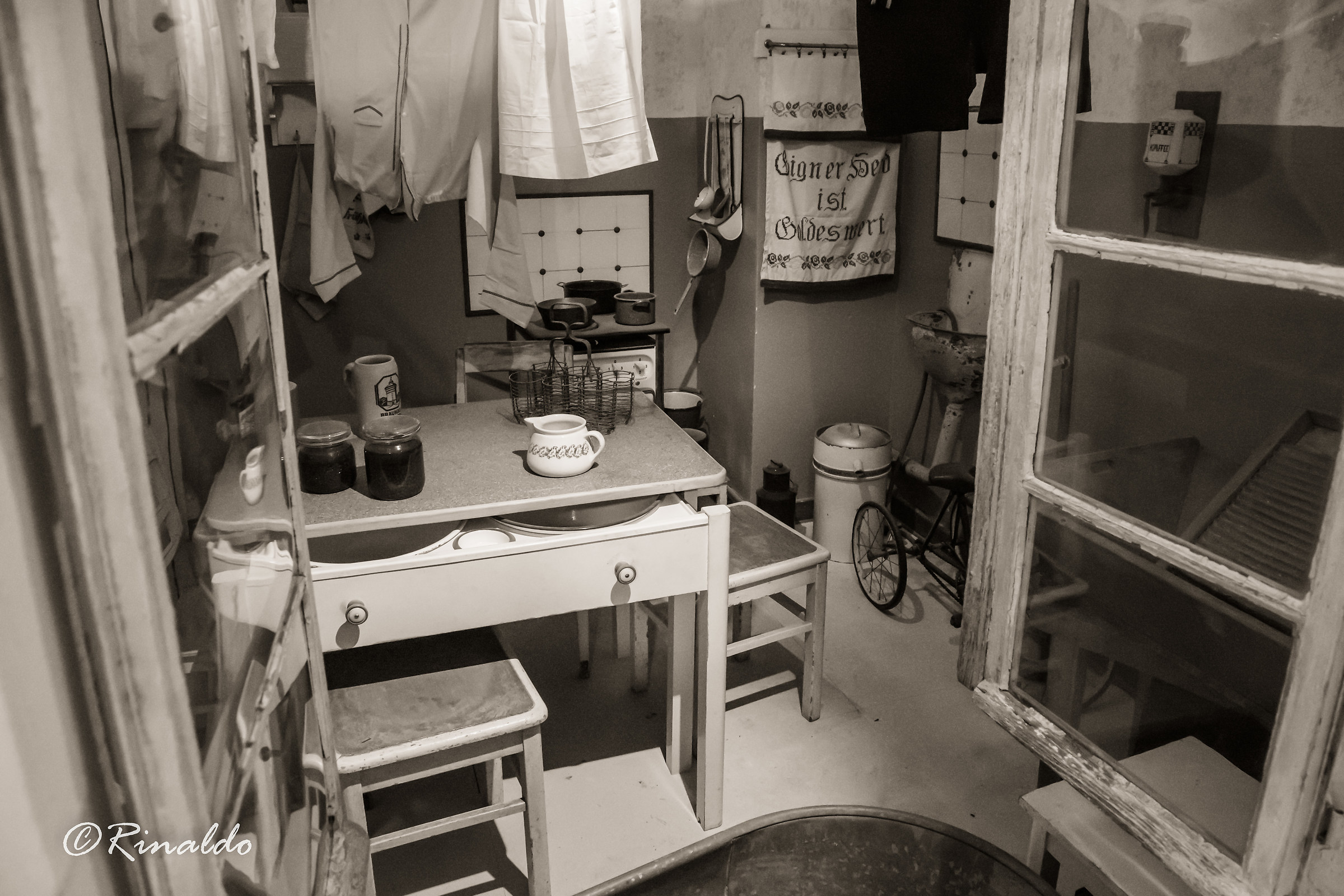 The kitchen of a time that was Eigener Herd ist Gold wert