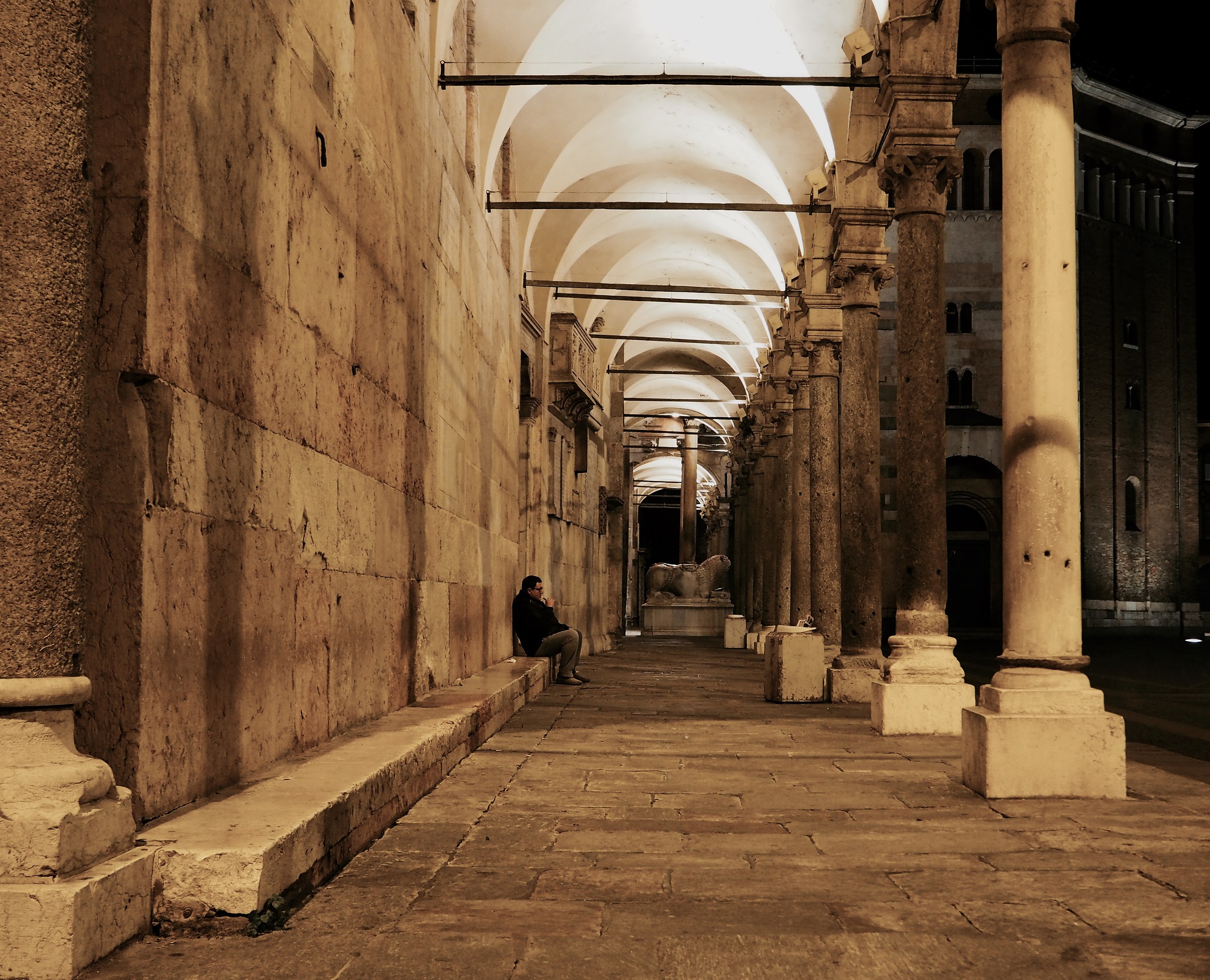 Colonnade Piazza Duomo Cremona