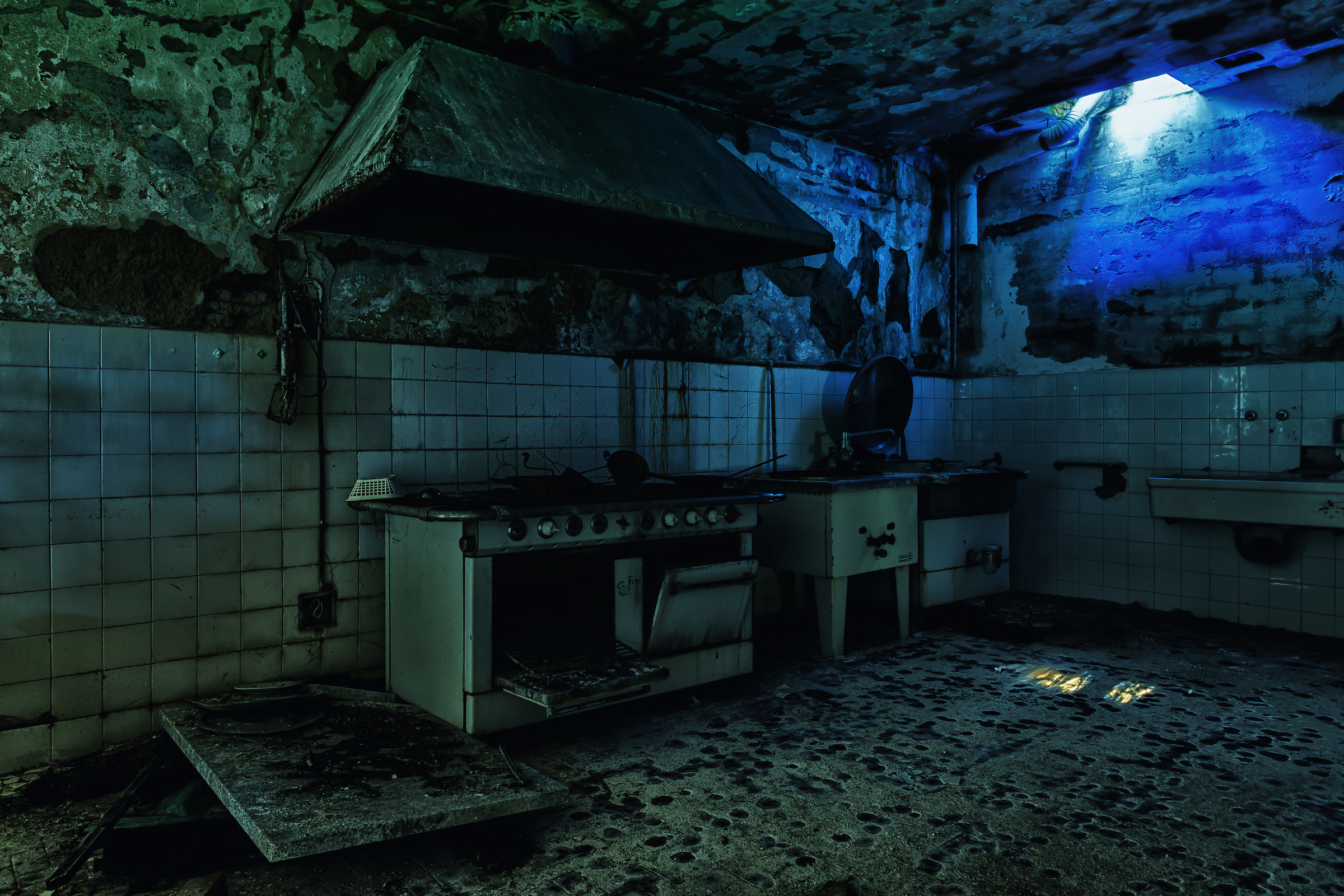 Kitchen to Red Cross