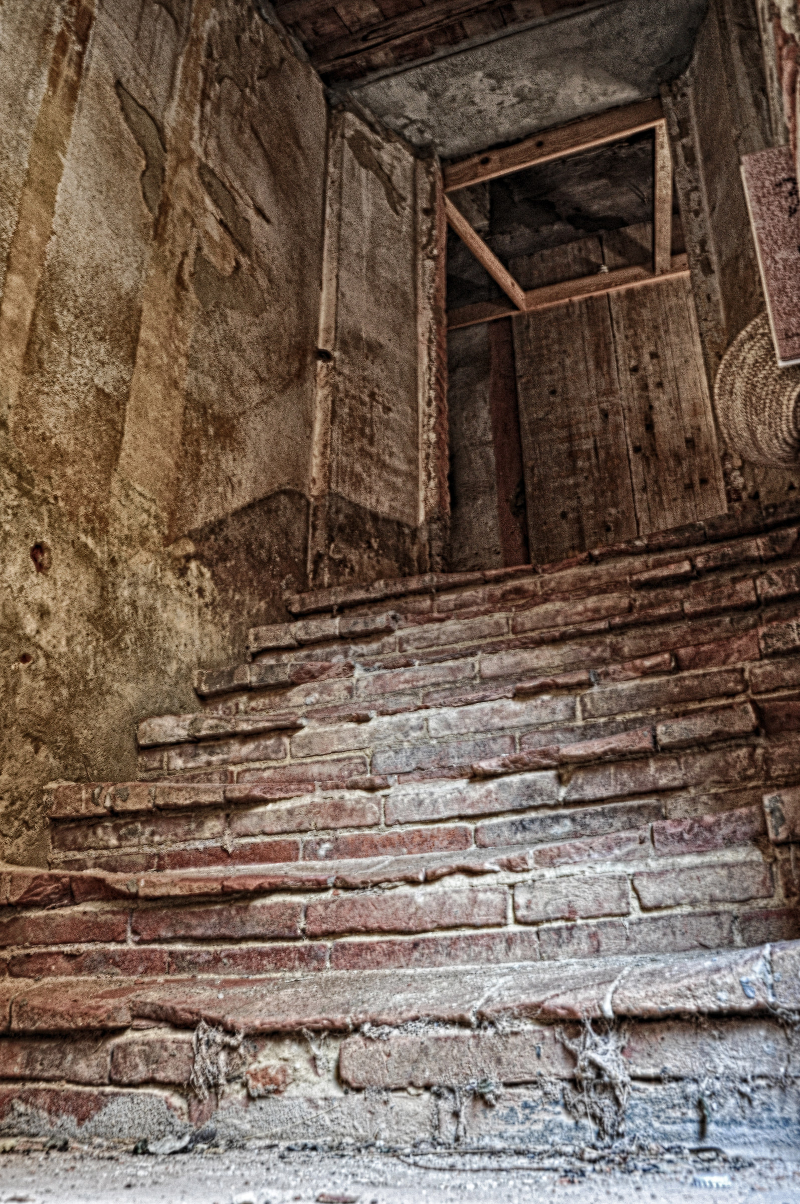 Scale abbandonate a Toiano...