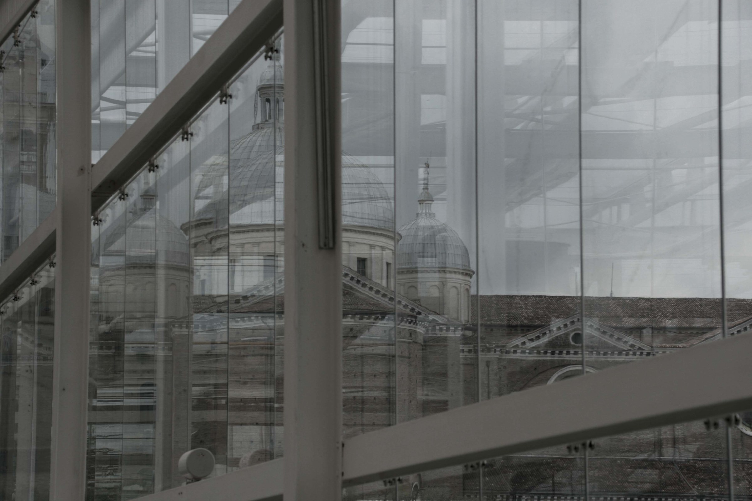 Basilica di Sant'Antonio dai vetri dell'Orto Botanic...