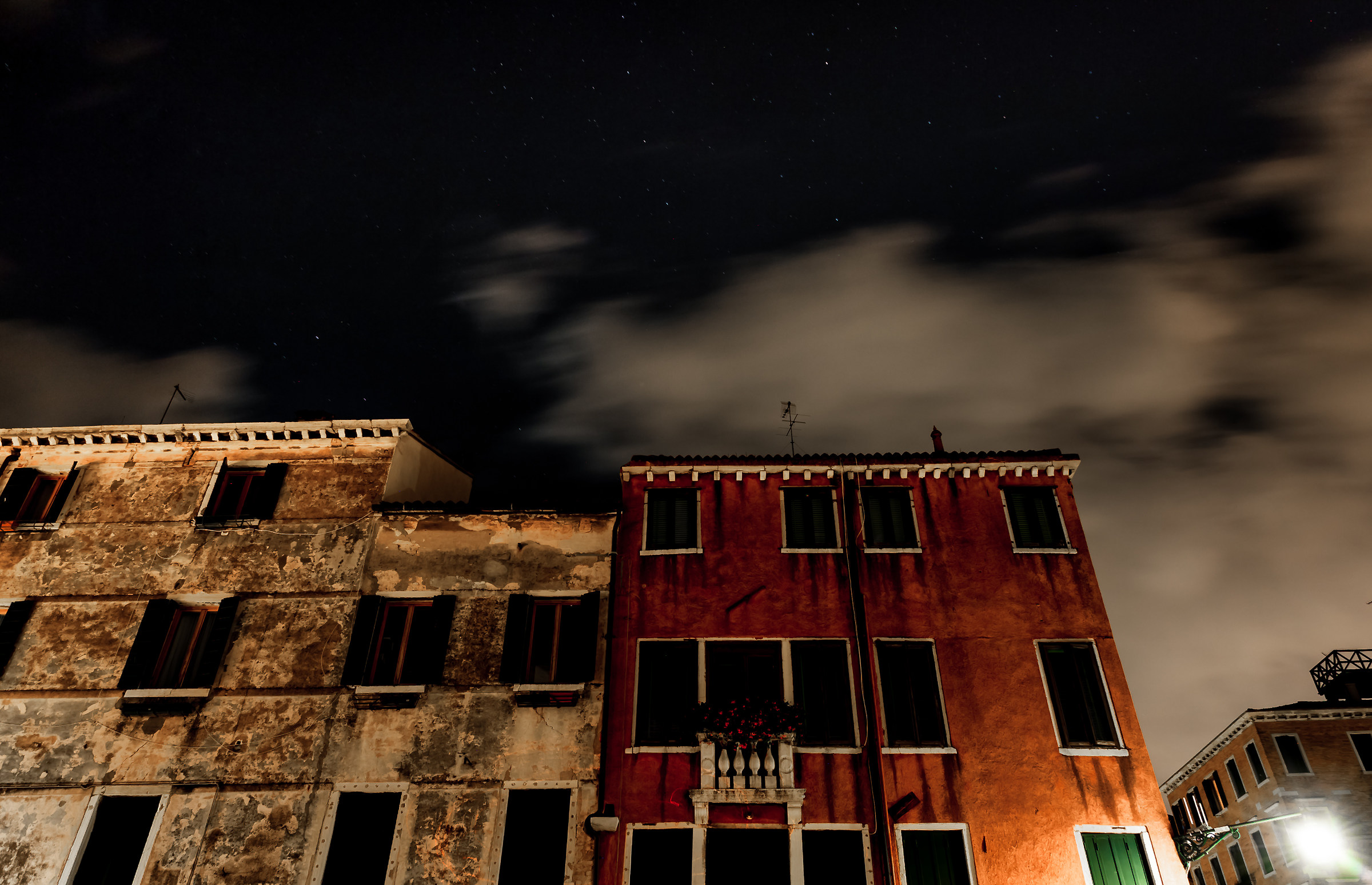 ... and the stars (moves) are watching ....