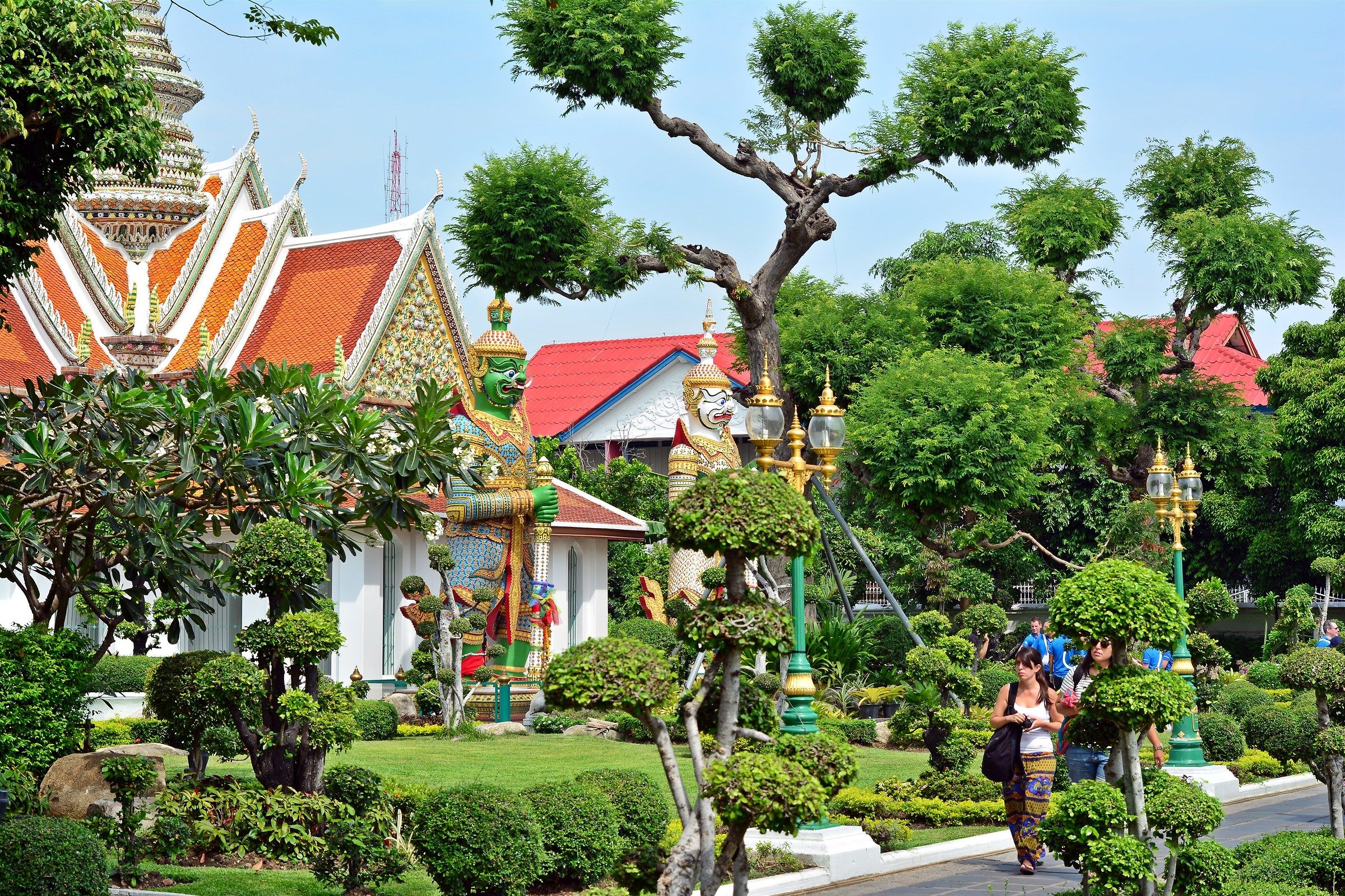 Wat Arun garden